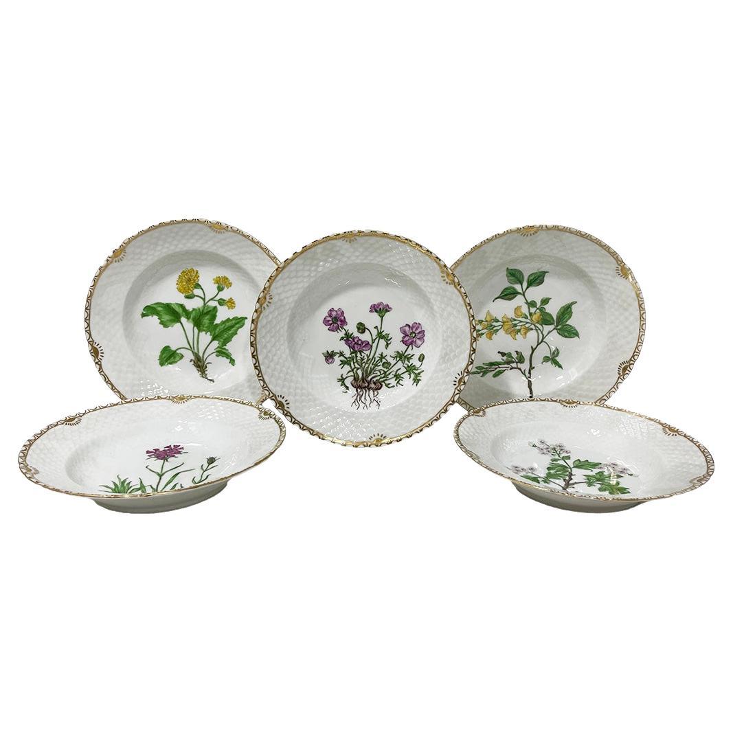 Flora Danica porcelain salad plates by Bing & Grøndahl, Denmark 1928