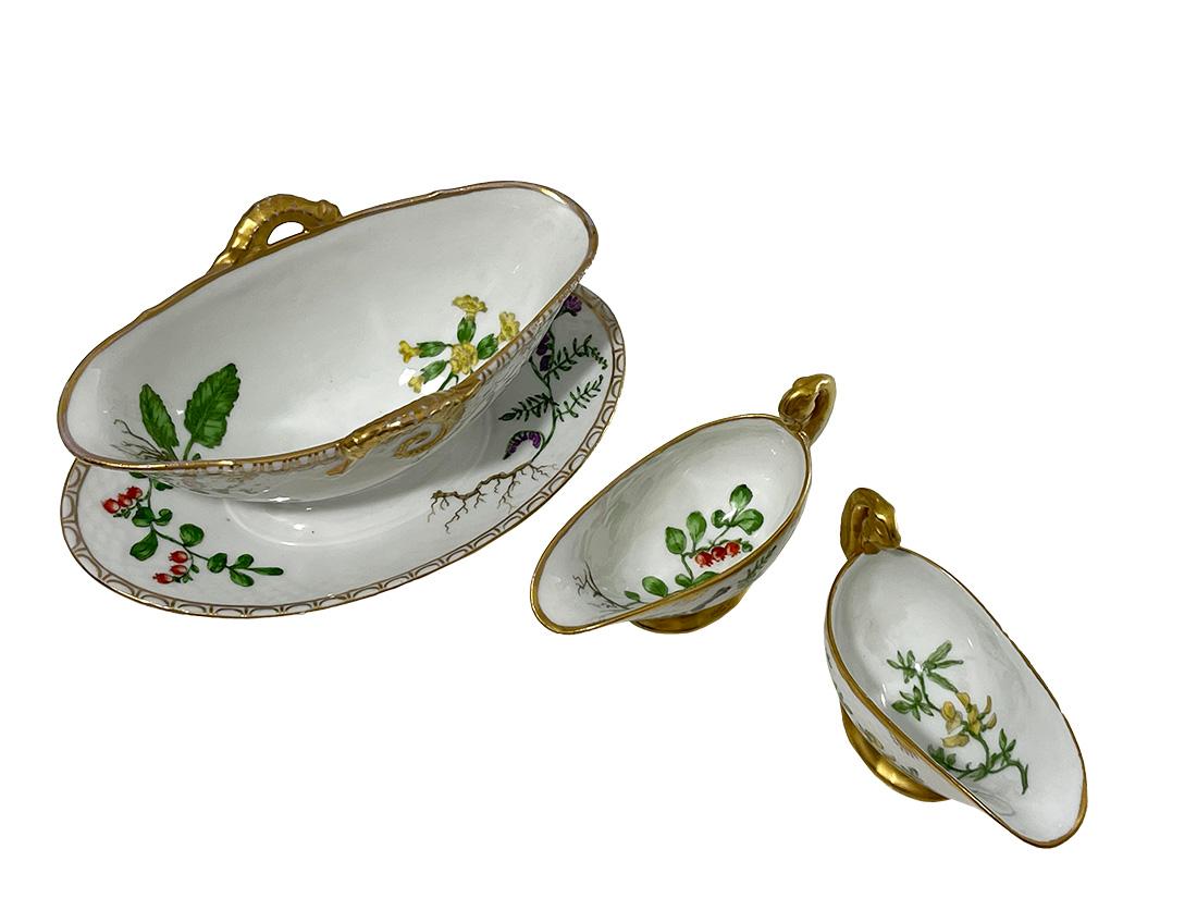Saucières Flora Danica en porcelaine de Bing & Grøndahl, Danemark 1926-1930 Bon état - En vente à Delft, NL