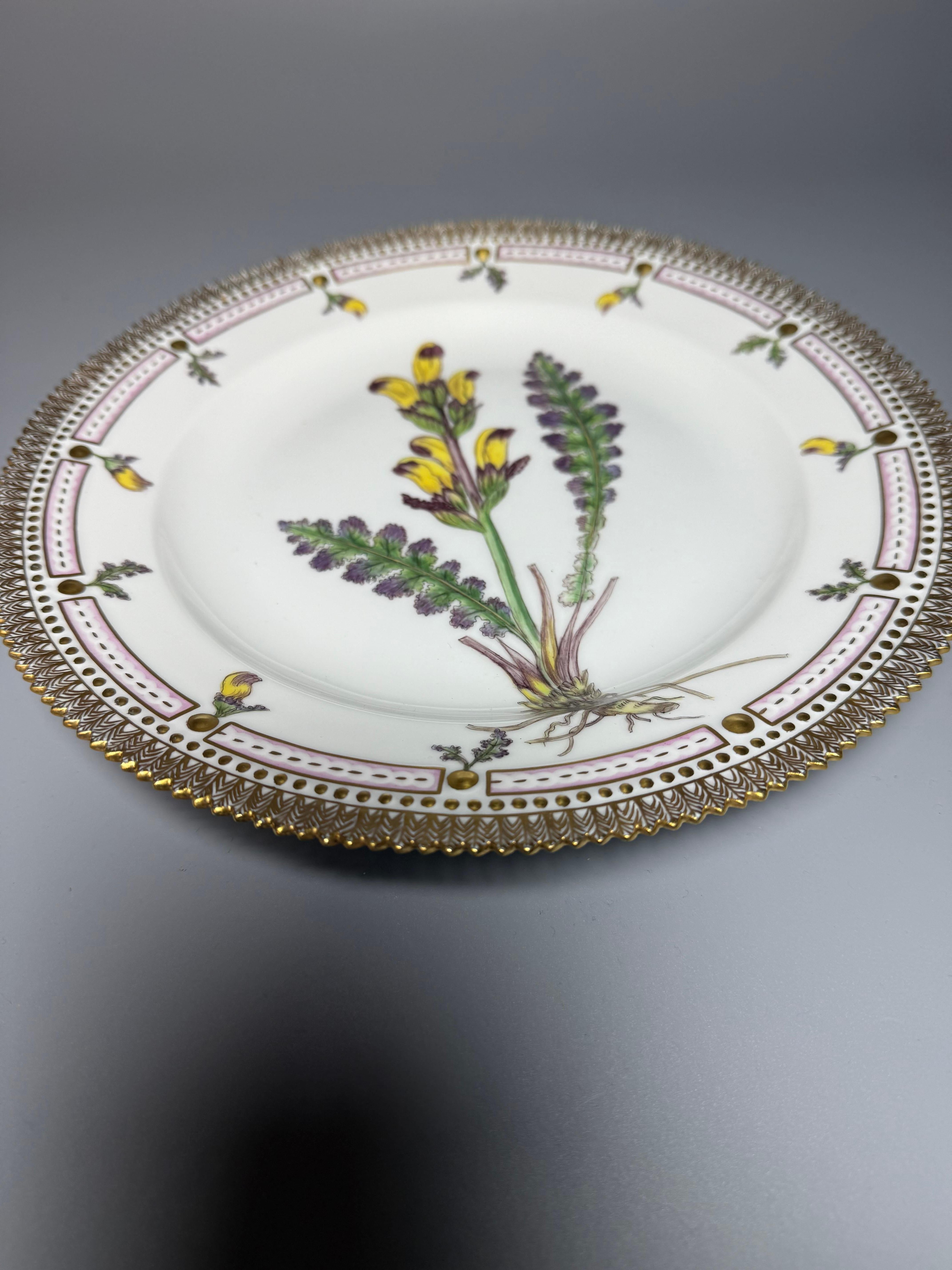 Danois Flora Danica Royal Copenhagen Assiette à dîner 1955 en vente