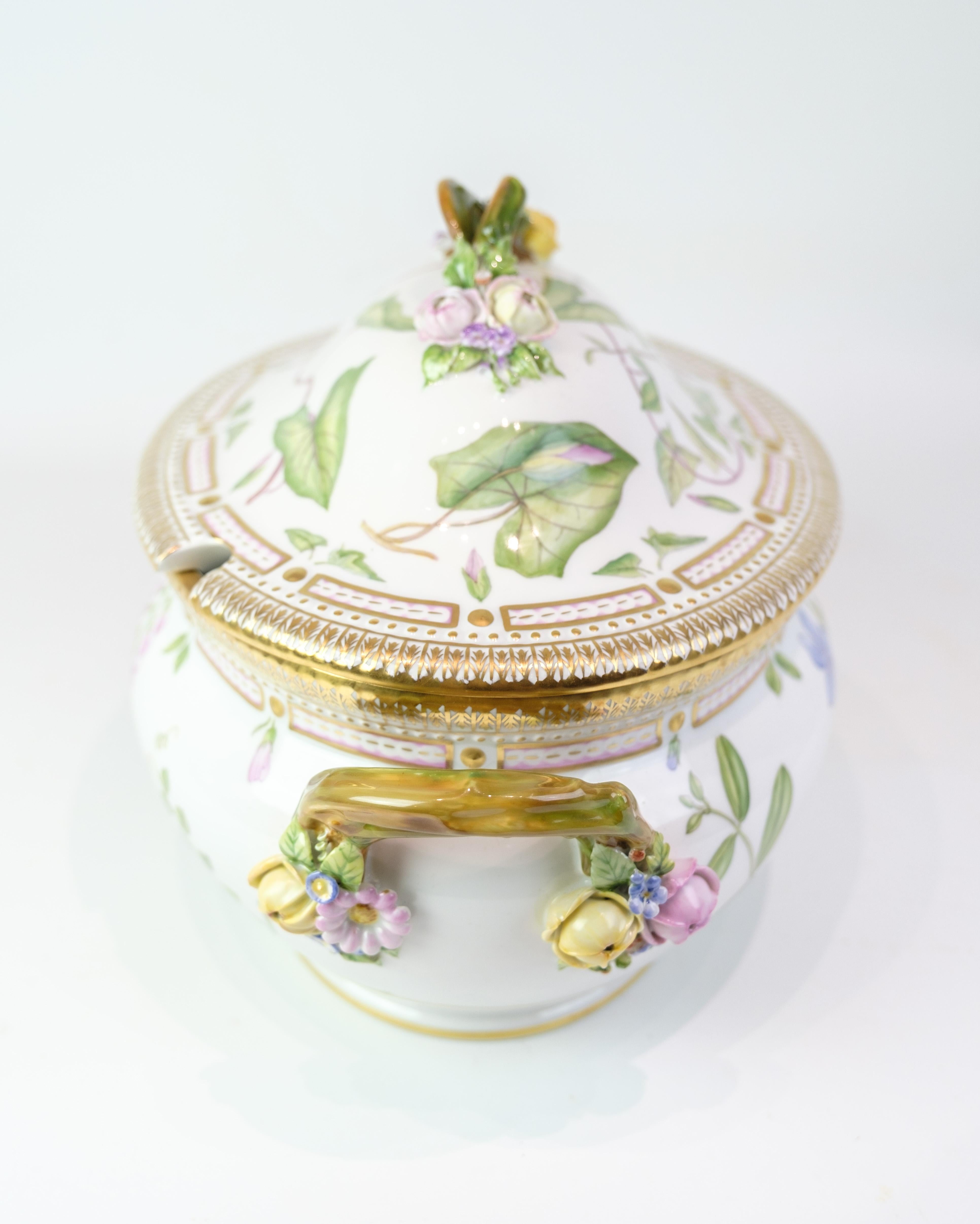 Flora Danica Terrine mit Deckel Dek.No.20/3559 In Porzellan für Royal Copenhagen im Angebot 1