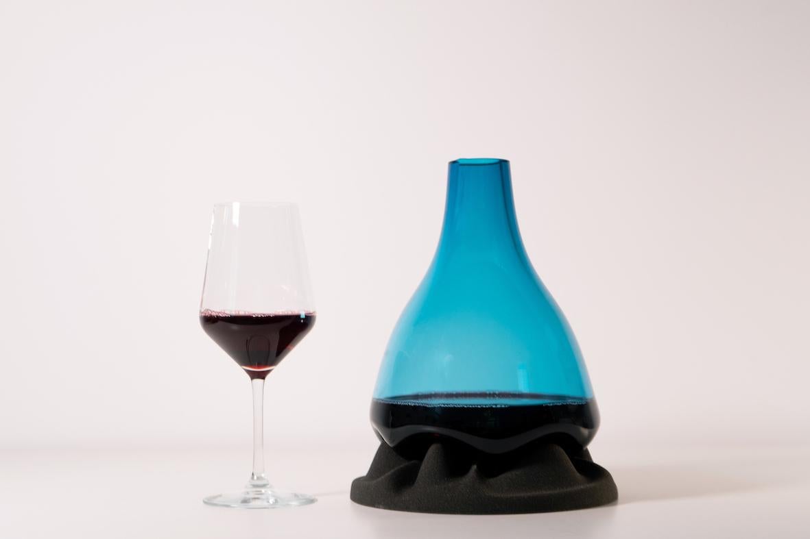 Flora Decanter • Lake Edition • Turquoise • Ash In New Condition For Sale In Playa Del Rey, CA