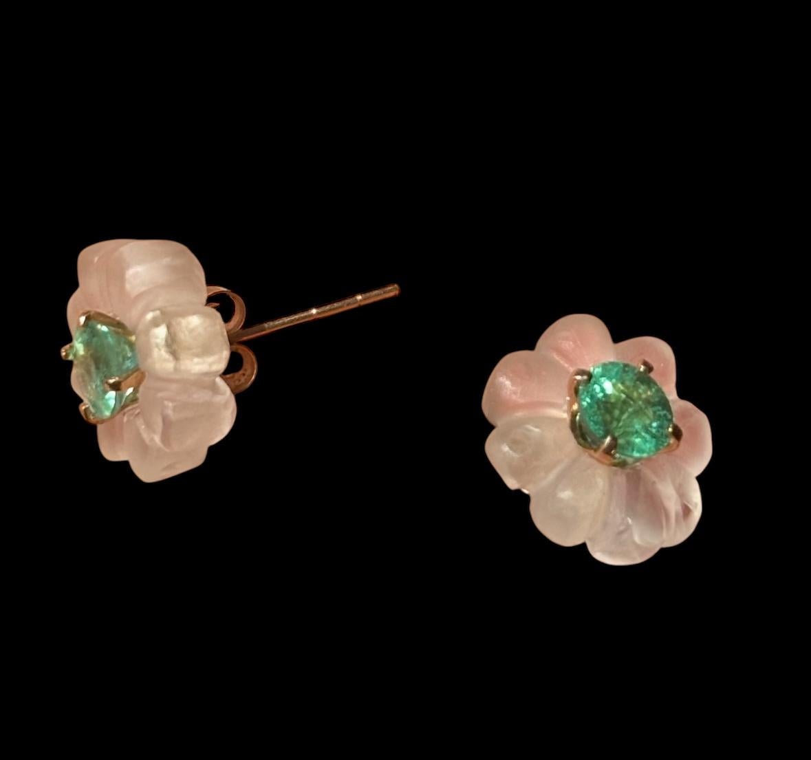 Orecchini FLORA, smeraldi di cristallo di rocca e oro 14k In condizioni Nuovo in vendita a New York, NY