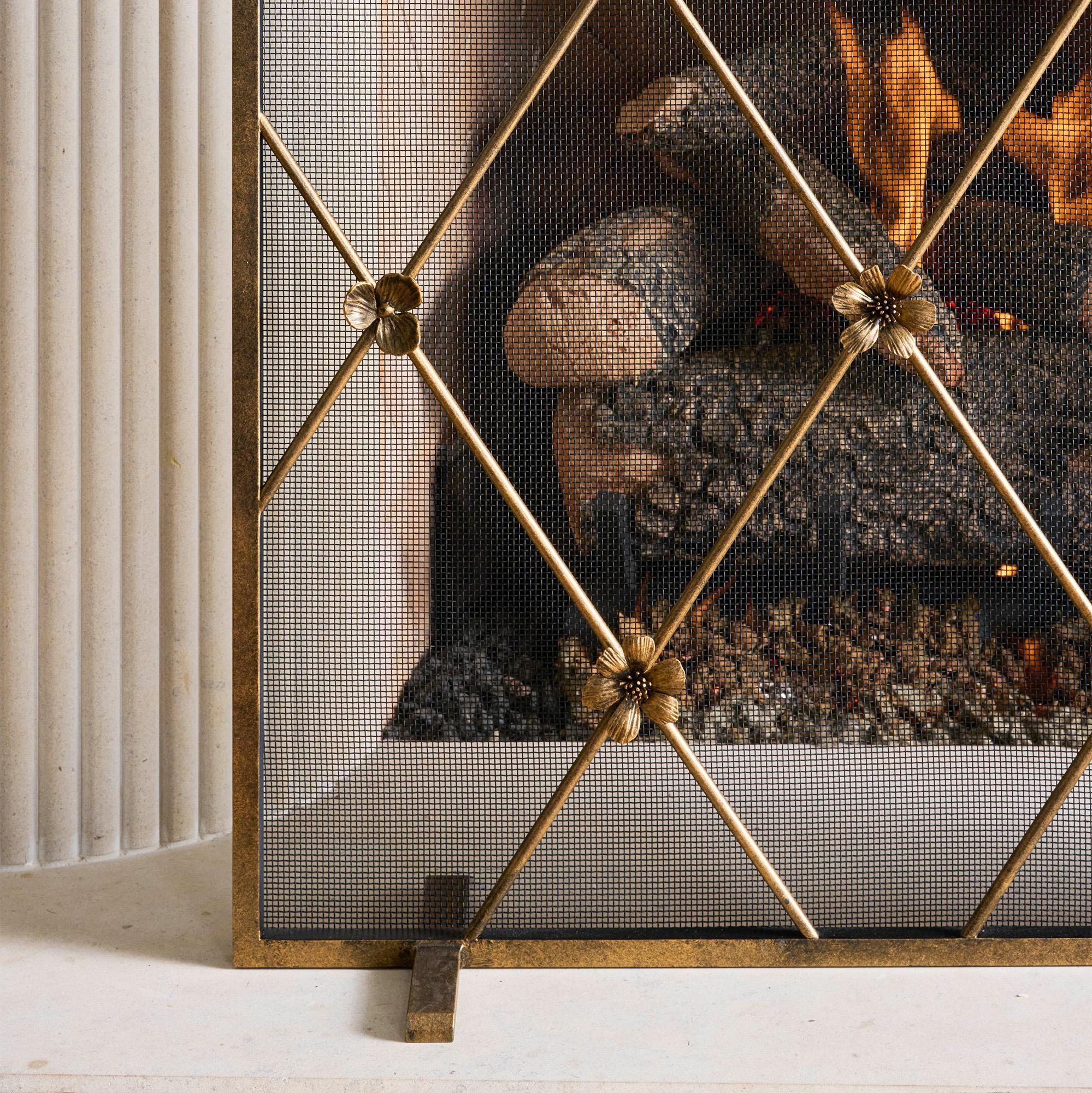 Pare-feu Flora en or vieilli en vente 13