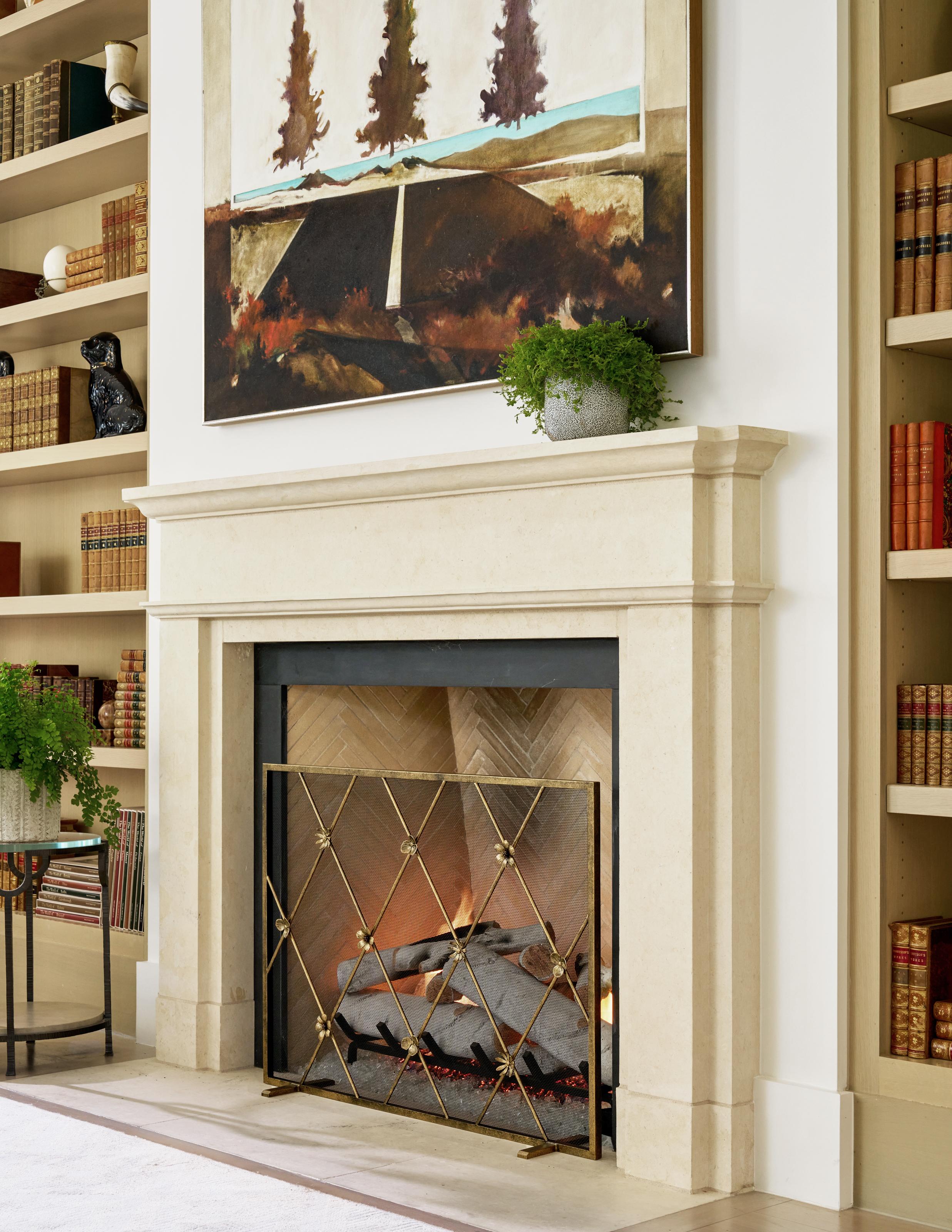 Flora Fireplace Screen in Brilliant Gold For Sale 1