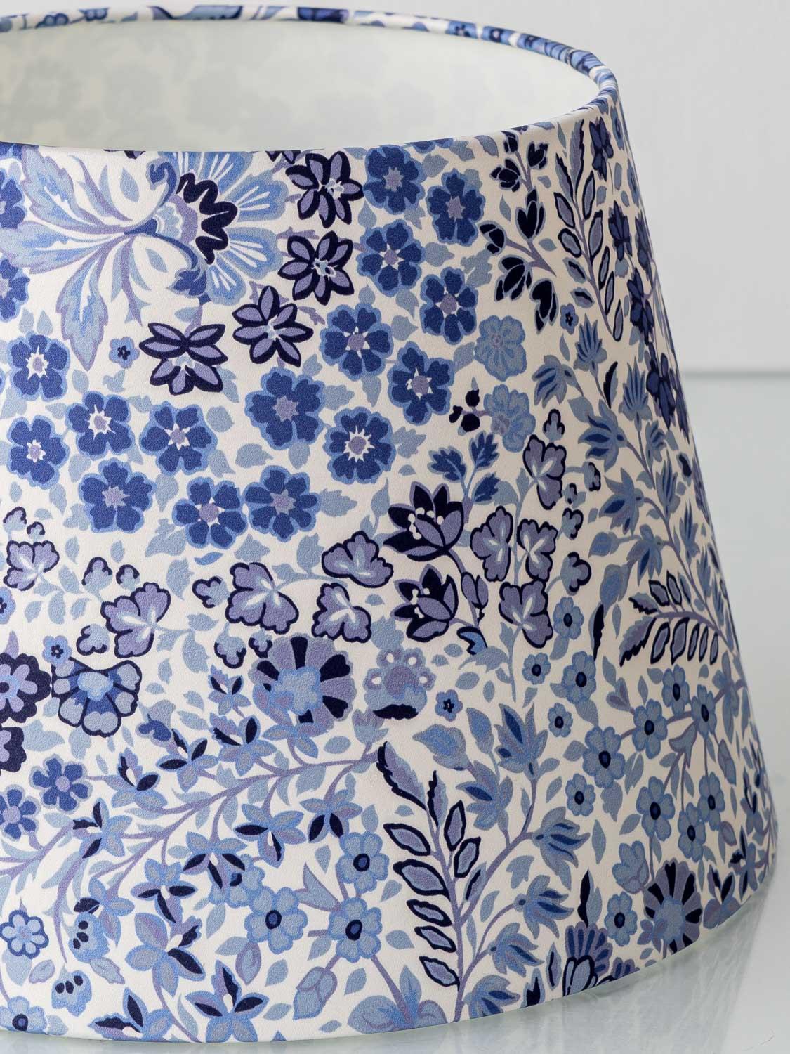 Ottone Lampada da tavolo Flora Gouda Lotus, 1977, paralume New Liberty London in vendita