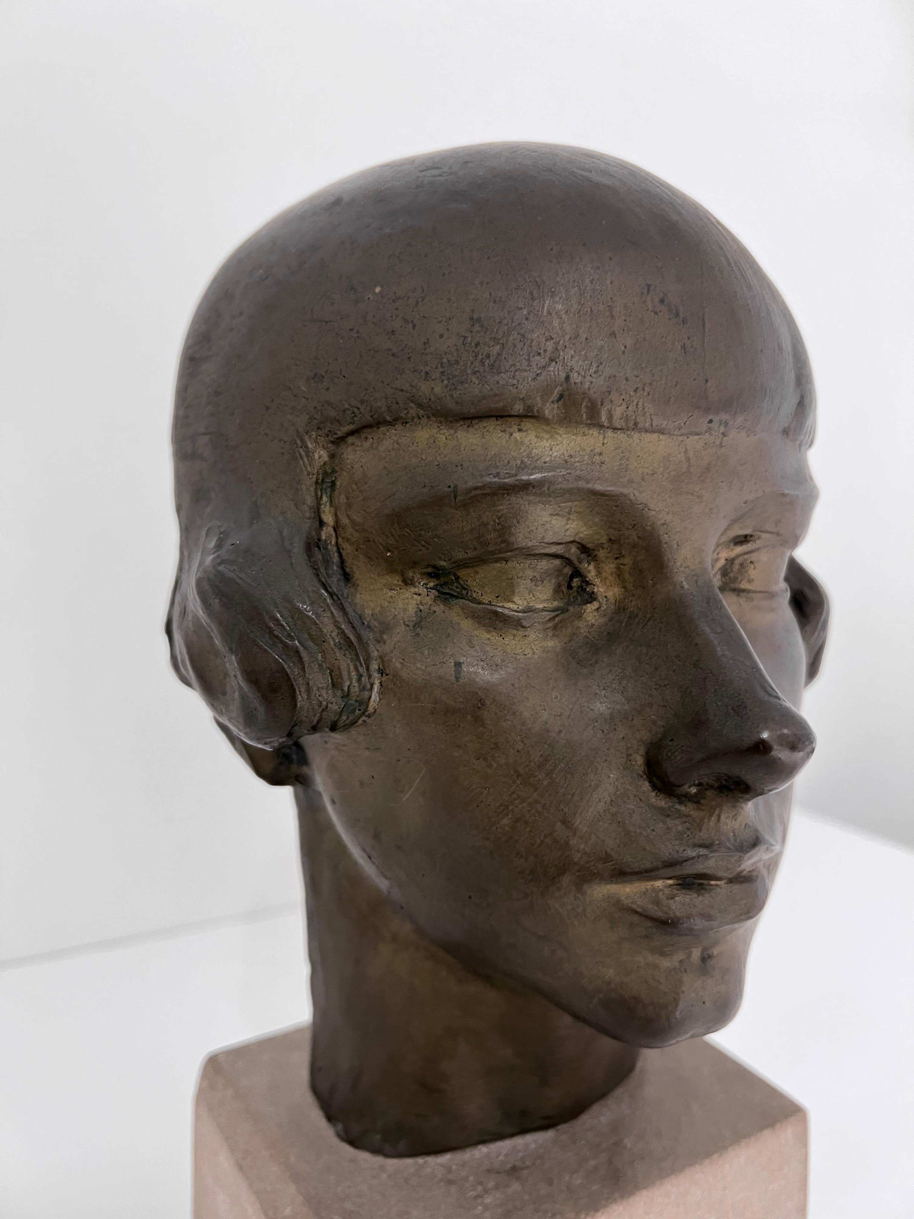 „Flora“-Kopfskulptur von Gertrude Vanderbilt Whitney (Bronze) im Angebot