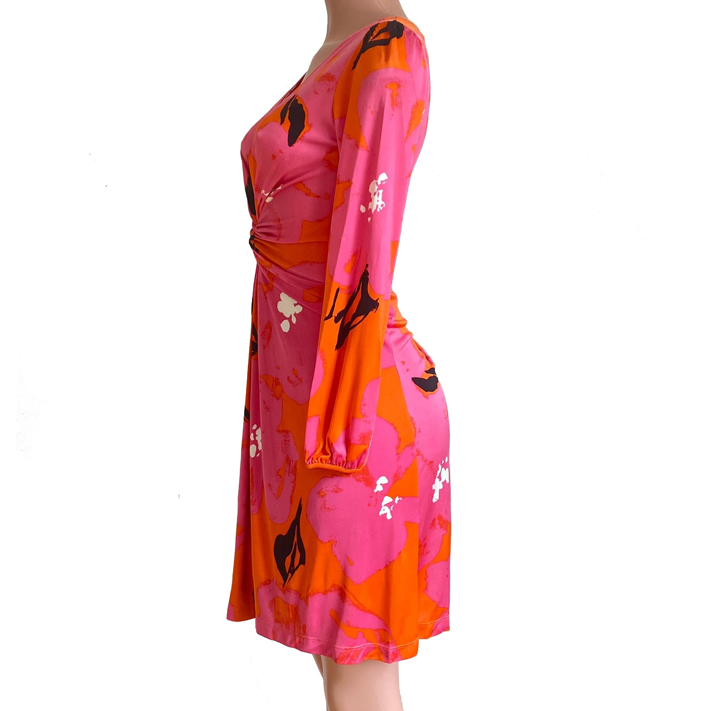 Flora Flora Kung CATE Kleid aus rosa Seidenjersey mit Blumendruck  Damen im Angebot