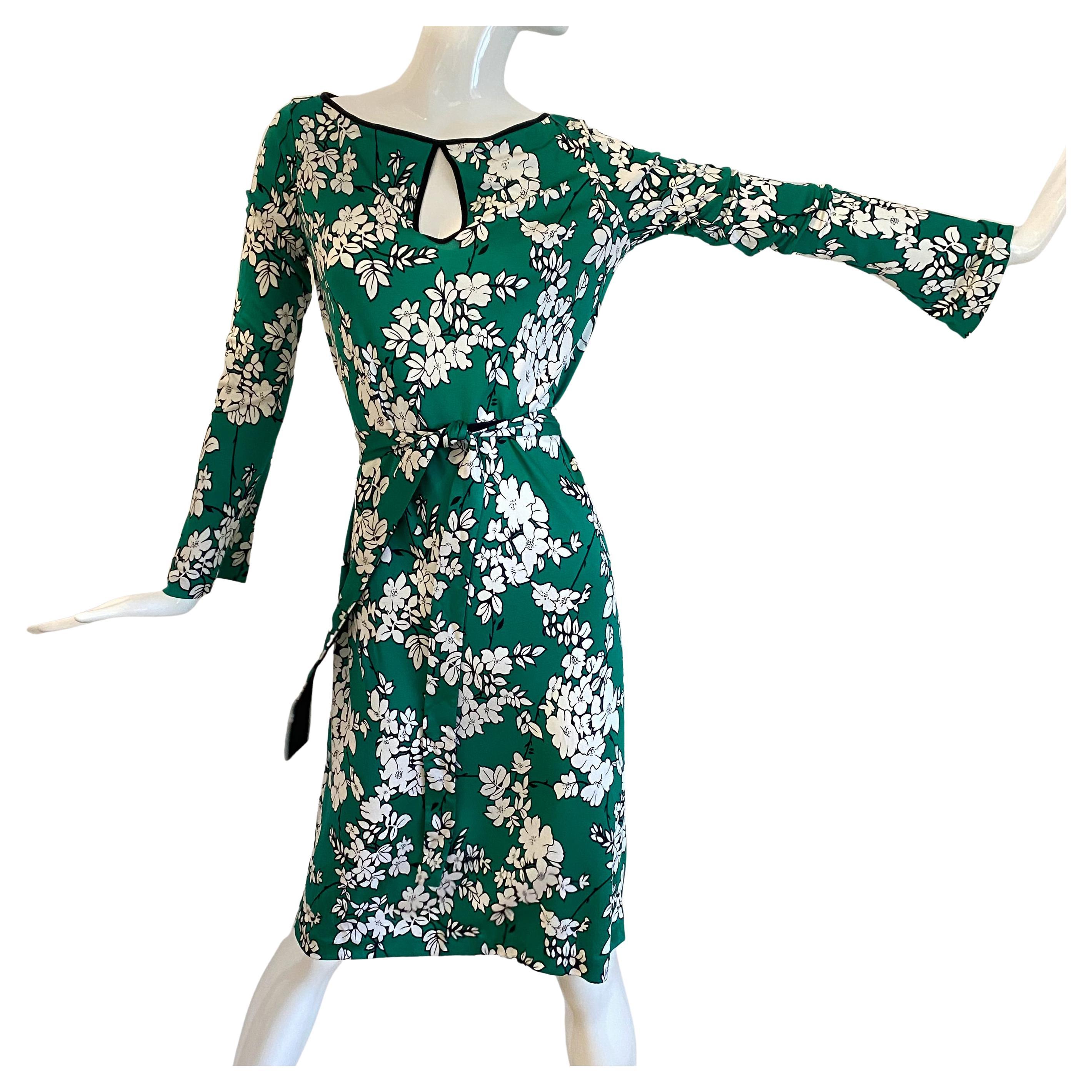FLORA KUNG Emerald Green Floral Print Silk Shift Dress - NWT For Sale