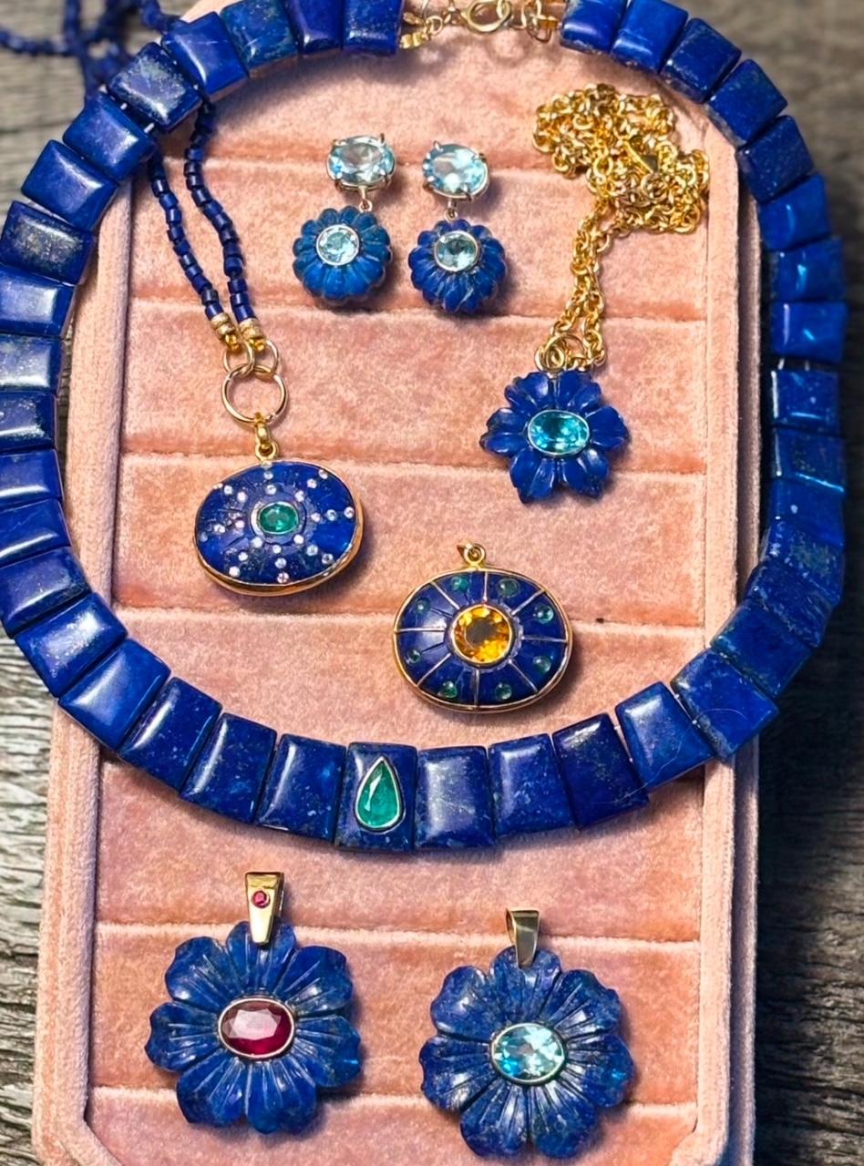 Ciondolo FLORA, lapis, rubini e oro 14k in vendita 2