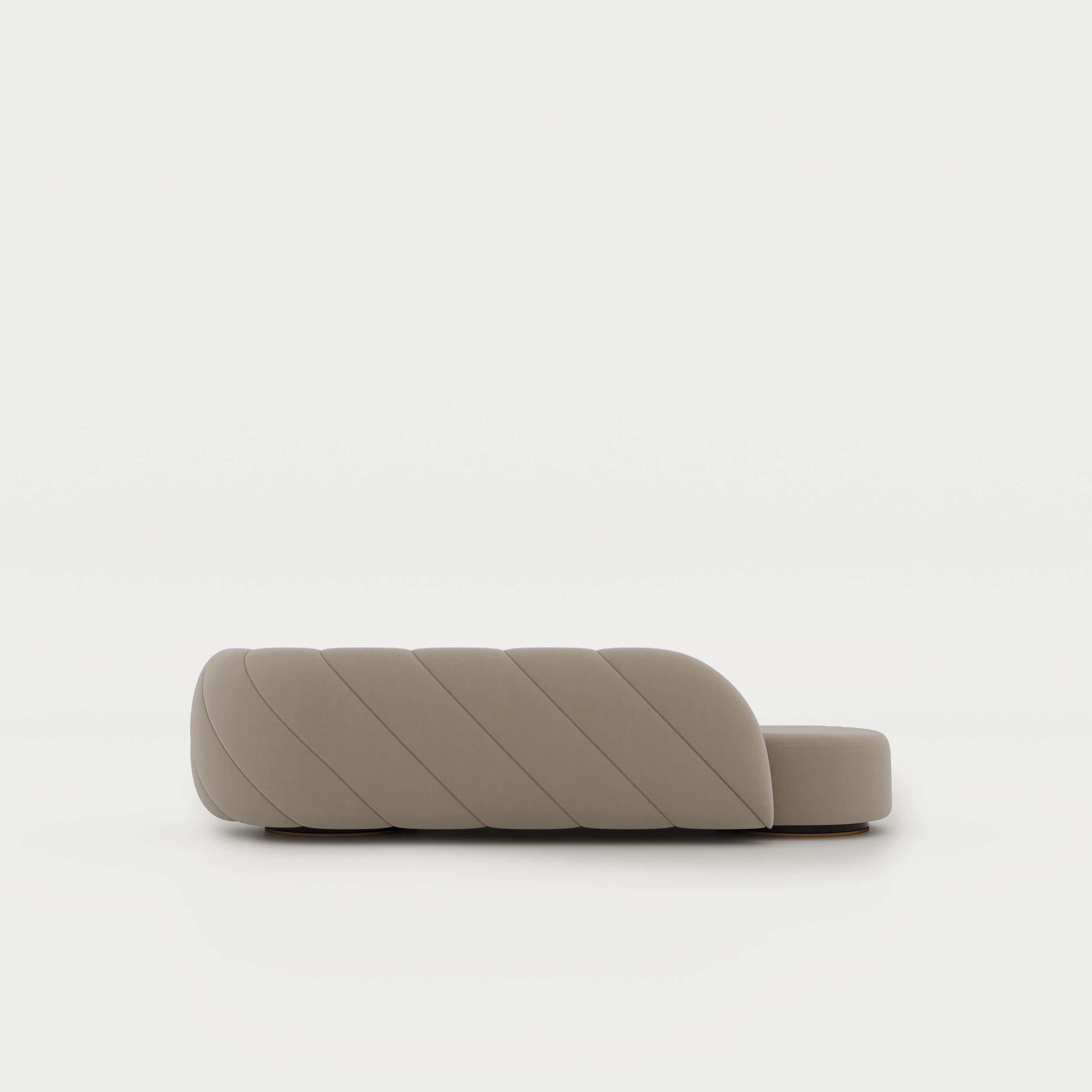 Mehmet Orel, who has always been inspired by the materials used in the design approach of the Art Deco period and reflecting luxury, and the search for soft forms of the Art Nouveu period; Iconic sculptors who were influenced by Agust Rodin's