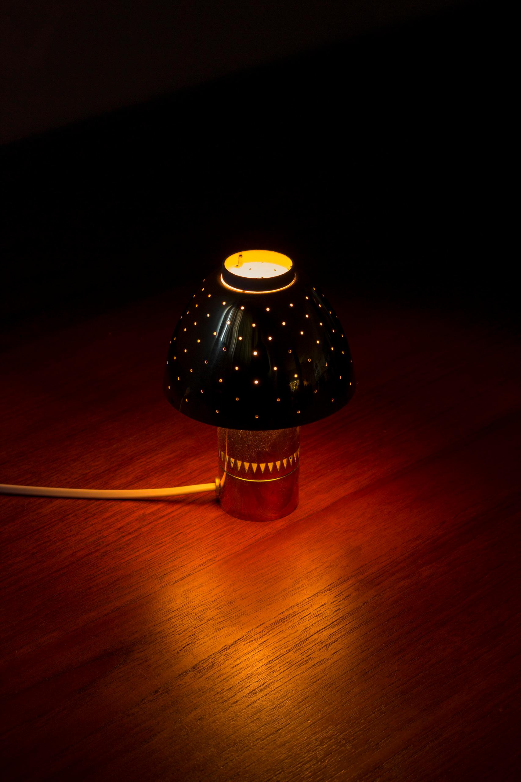 Laiton Lampe de table Flora par Hans-Agne Jakobsson, Suède, années 1960 en vente