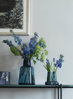 Flora Vase Short Neck Dark Blue