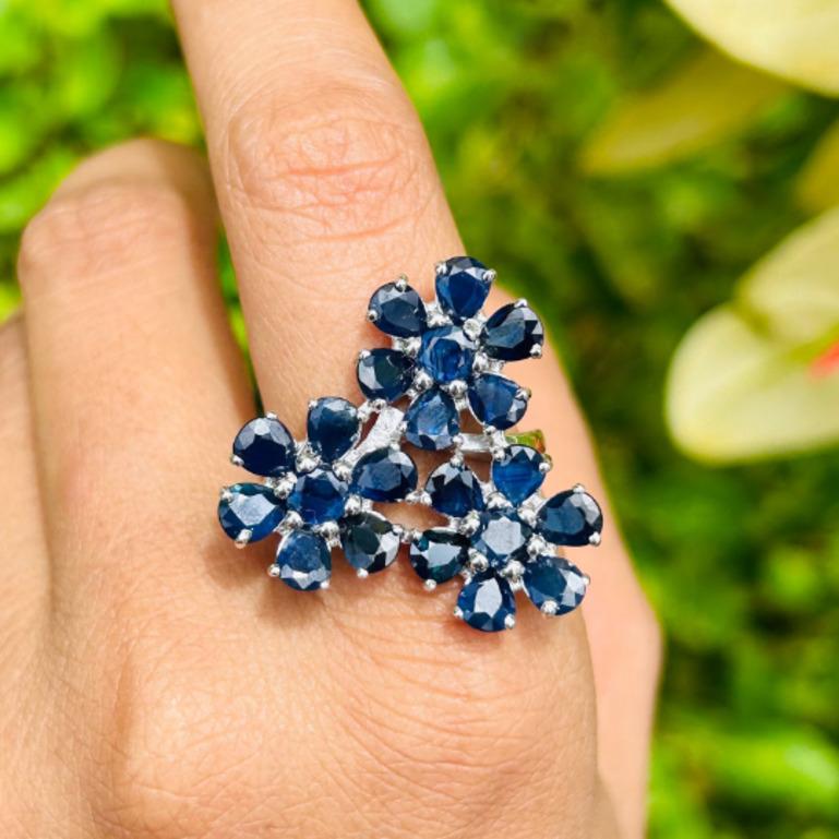 For Sale:  Floral 8.1 Ct Blue Sapphire Statement Ring For Her, 925 Sterling Silver Ring 2