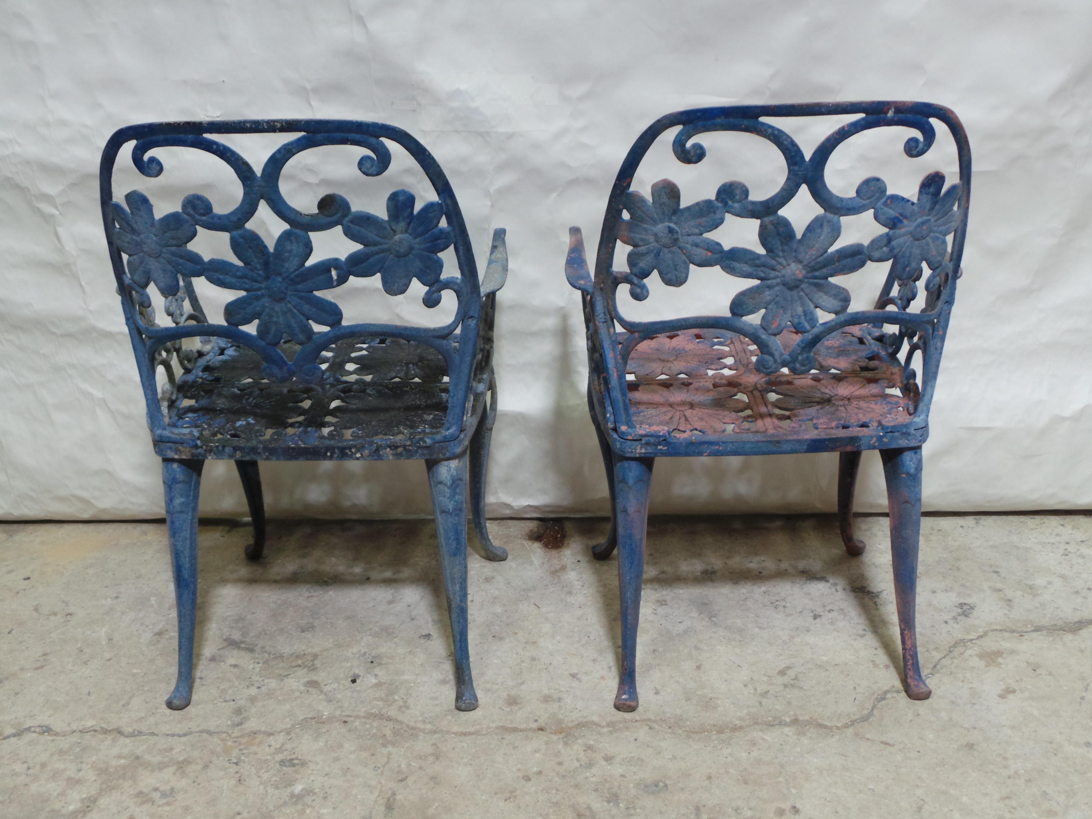 Sillas de Jardín de Aluminio Floral Estilo Mediano Siglo Original Pintadas en venta 3