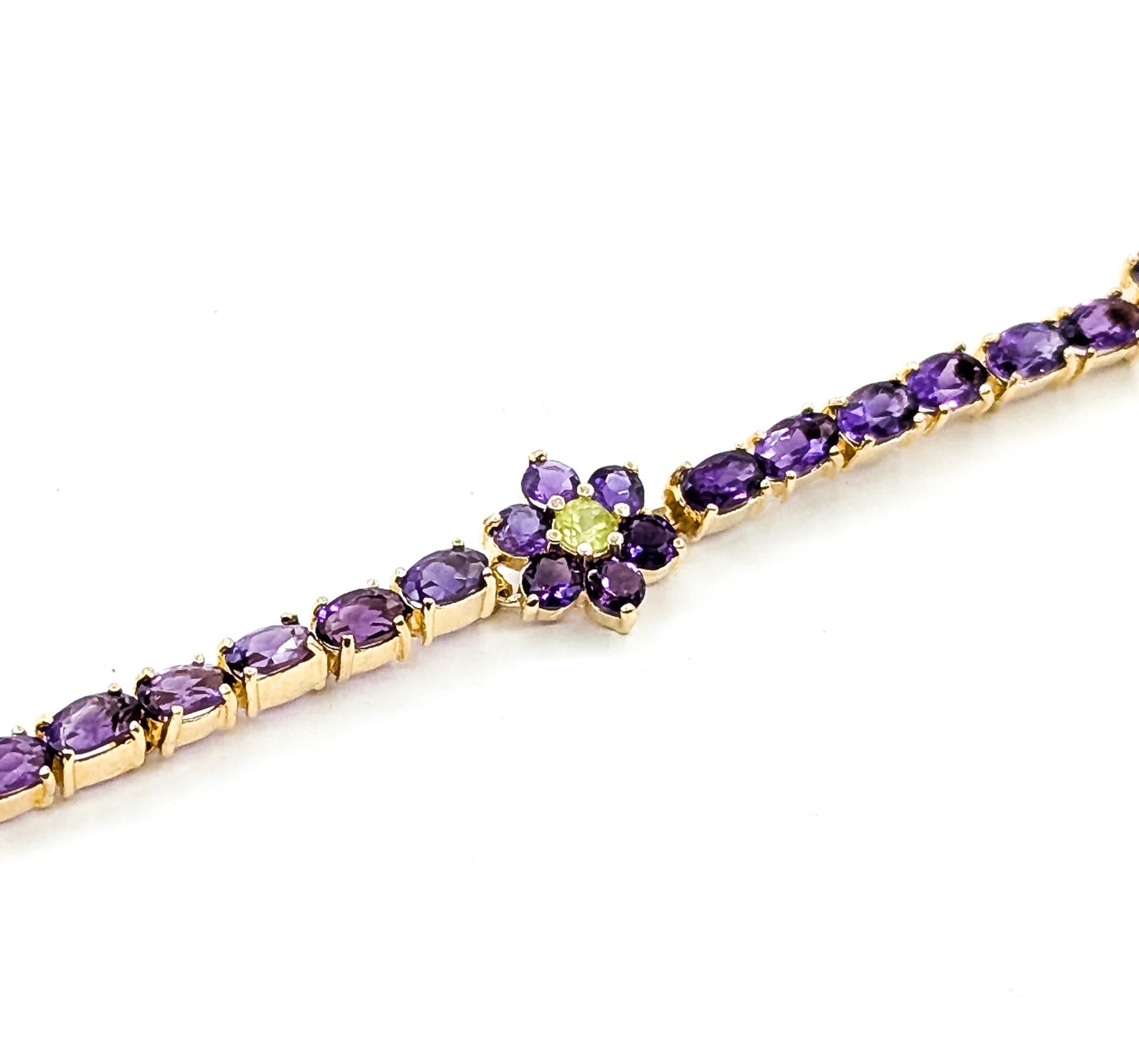 Floral Amethyst & Peridot Armband in 14k im Zustand „Hervorragend“ im Angebot in Bloomington, MN