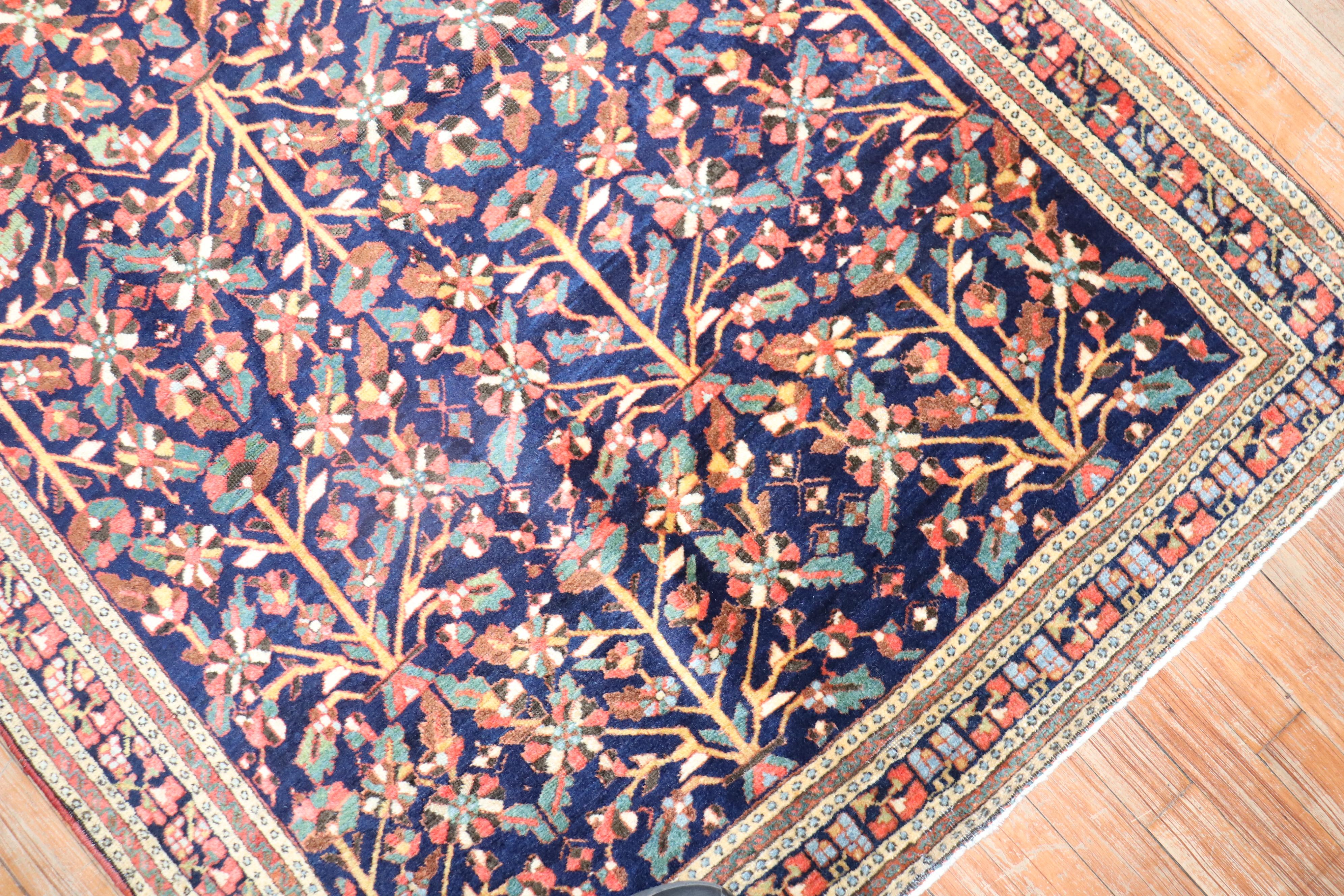 Floral Antique Persian Farahan Rug In Good Condition For Sale In New York, NY