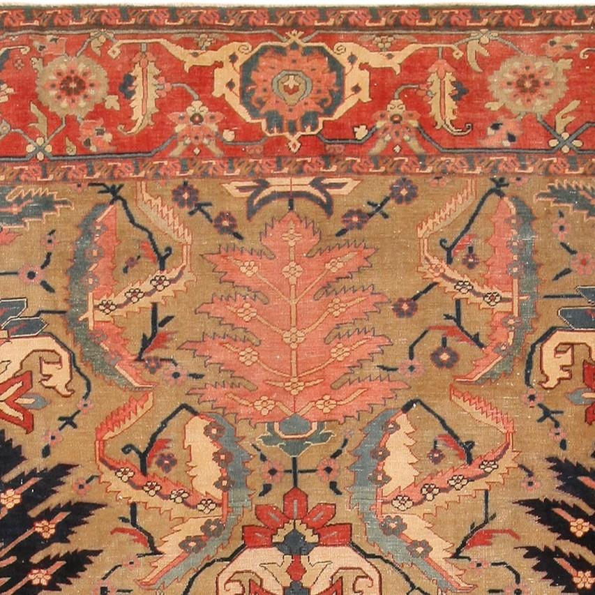 Antique Persian Serapi Rug. Size: 11 ft 2 in x 14 ft 9 in For Sale 2