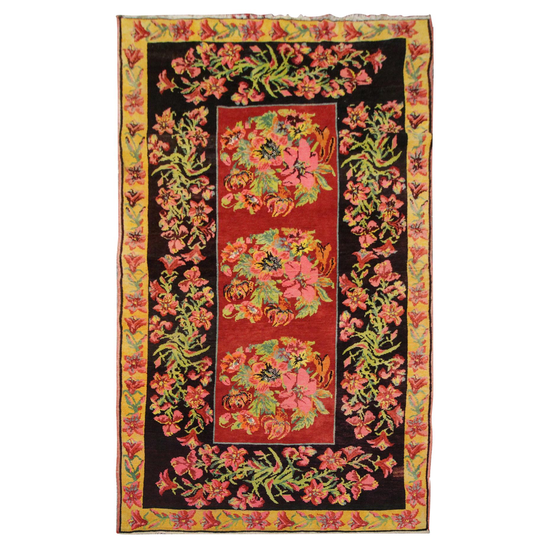 Floral Antique Rug, Handmade Carpet and Handwoven Rug Oriental Carpet