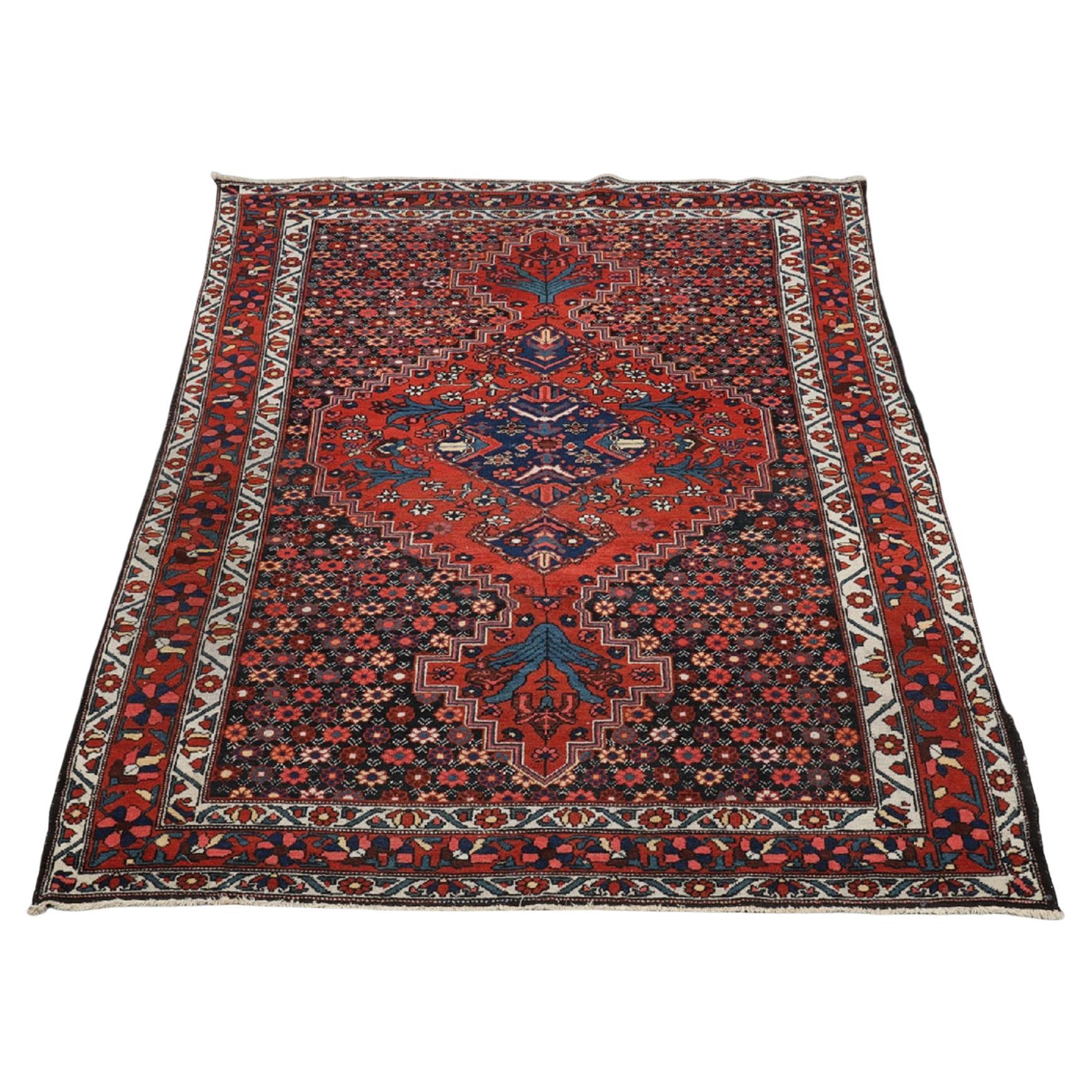 Traditioneller blauer geblümter antiker Teppich aus Wolle für das Wohnzimmer im Angebot