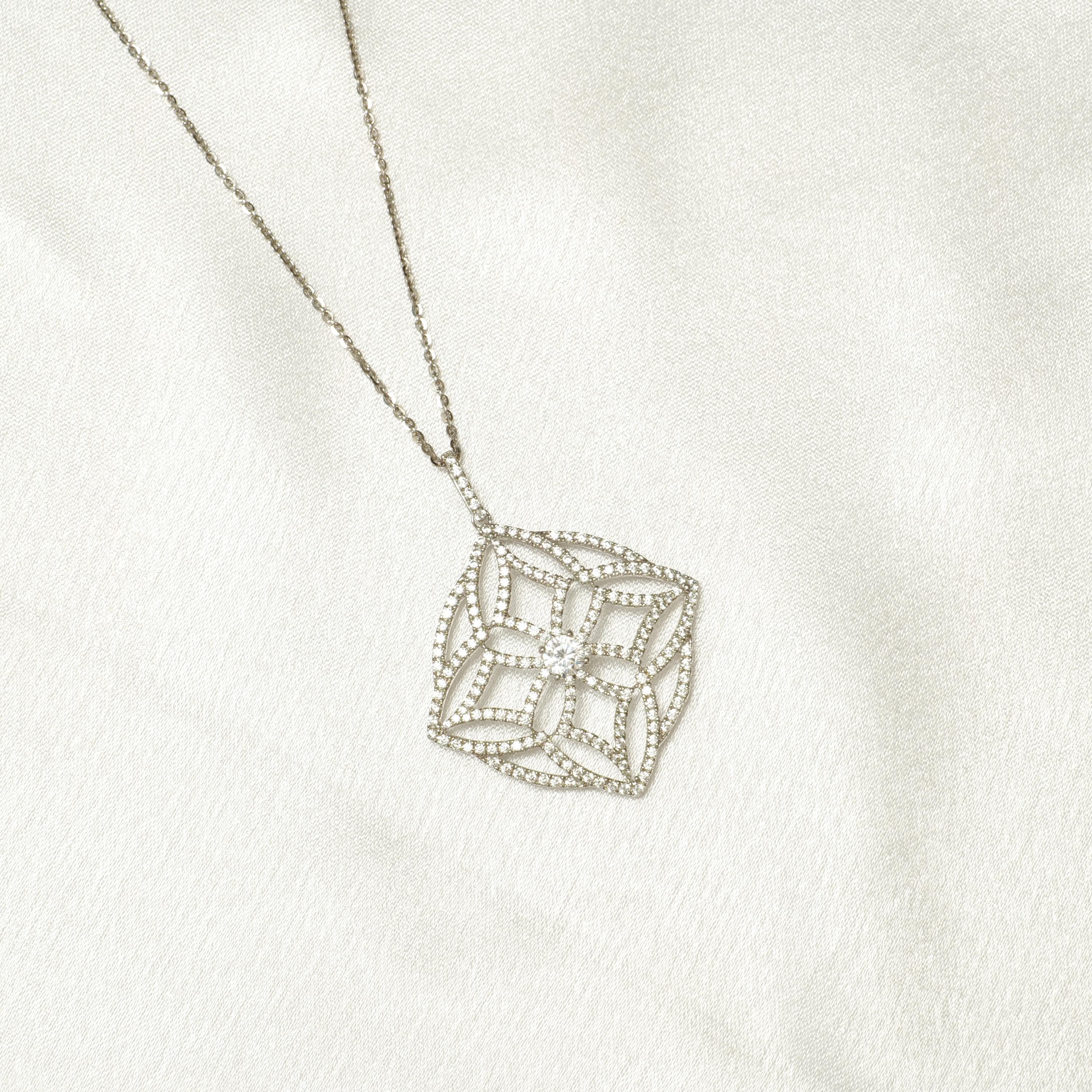 Collier à pendentifs en or massif 14 carats (certifié) avec diamants Art déco floraux Pour femmes en vente