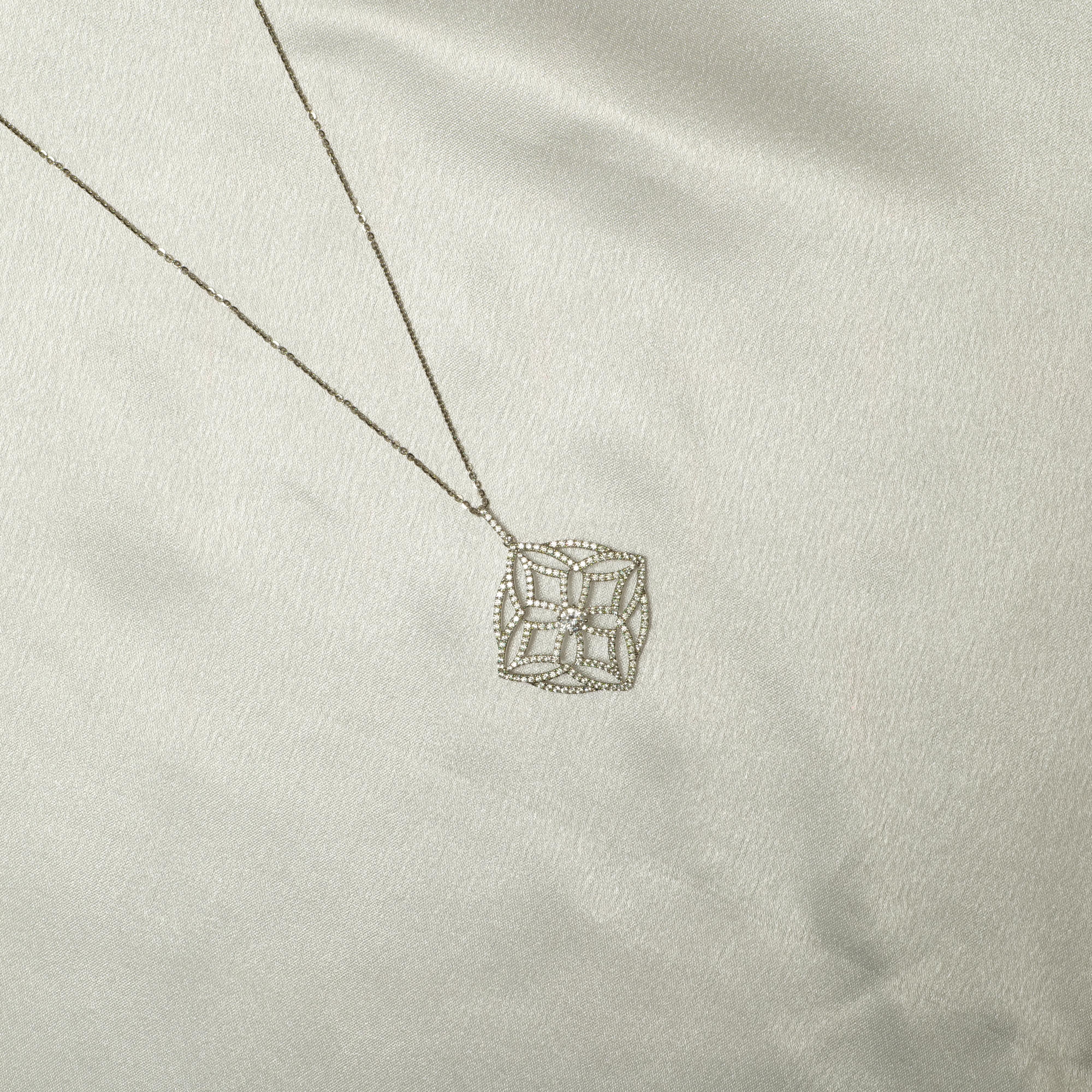 Collana con ciondolo floreale Art Deco in oro massiccio 14K (certificato) in vendita 2