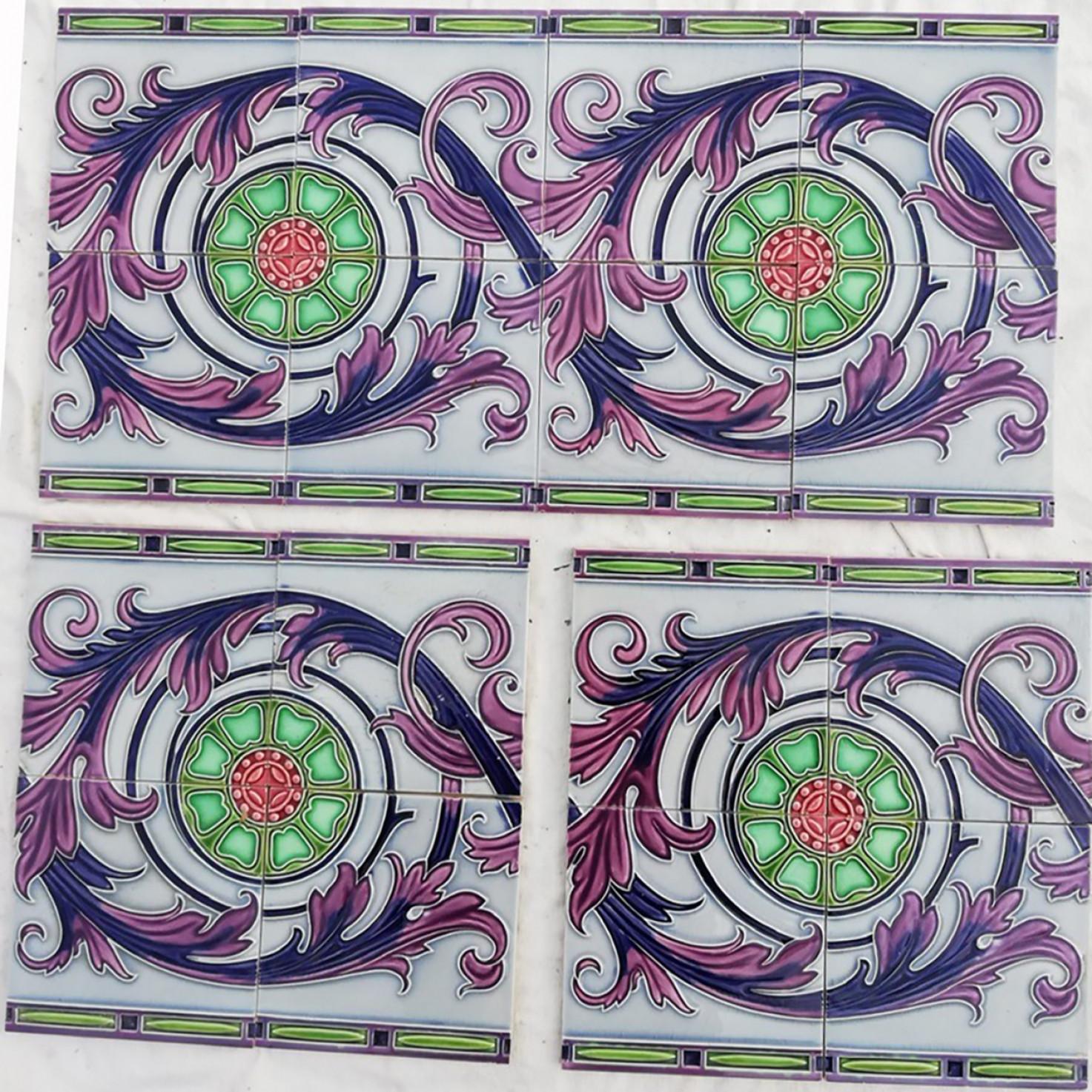 Azulejos florales Art Déco en relieve esmaltados de Gilliot, Hemiksem, hacia 1920 en venta 3