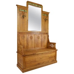 Floral Art Nouveau Hall Chest Bench with Coat Racks in Carved Oak, circa 1900