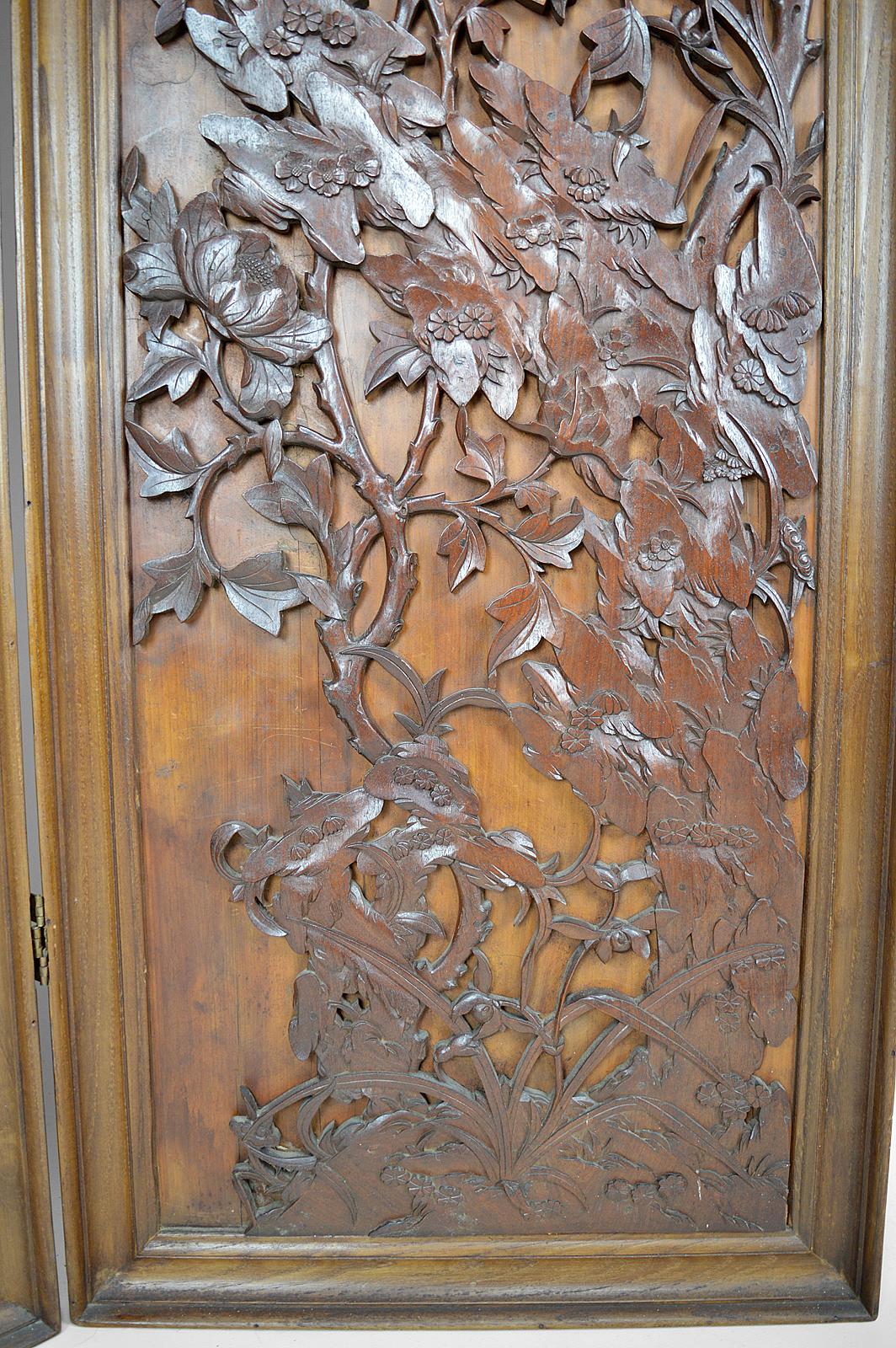 Floral Art Nouveau Japonism Folding Screen in Carved Wood, France, circa 1890 2