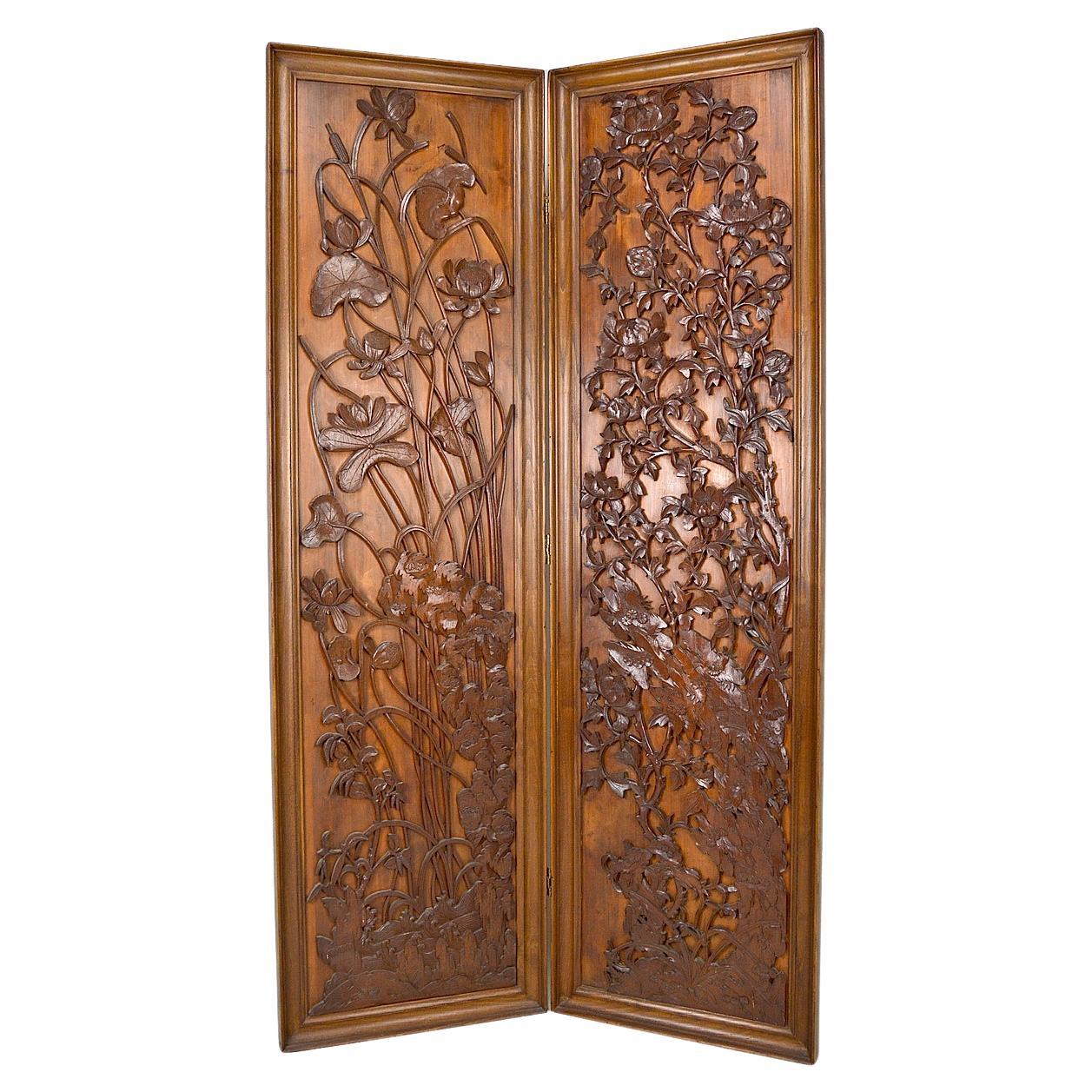 Floral Art Nouveau Japonism Folding Screen in Carved Wood, France, circa 1890