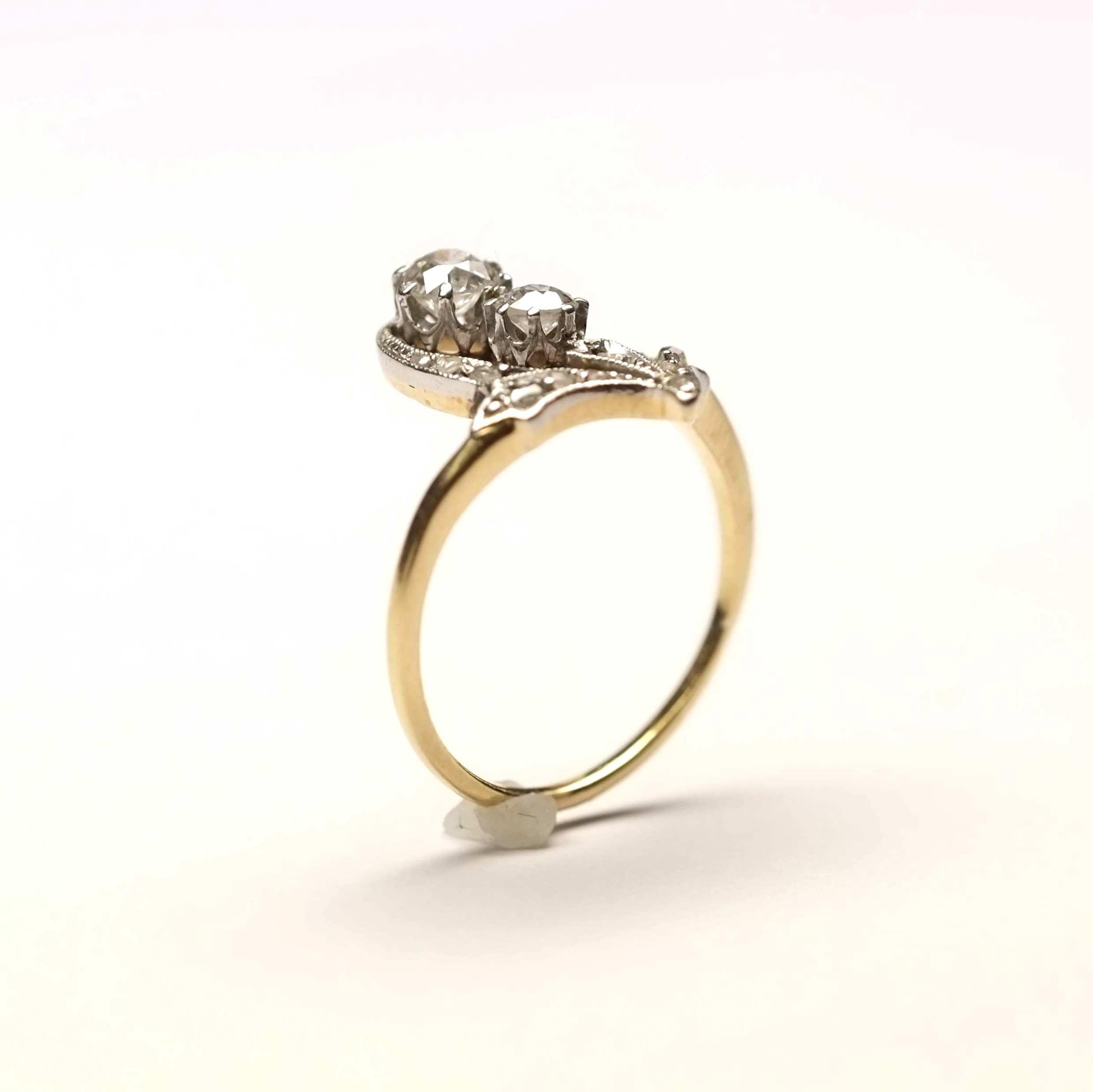 Floraler Jugendstil-Ring mit Diamanten (Alteuropäischer Schliff)
