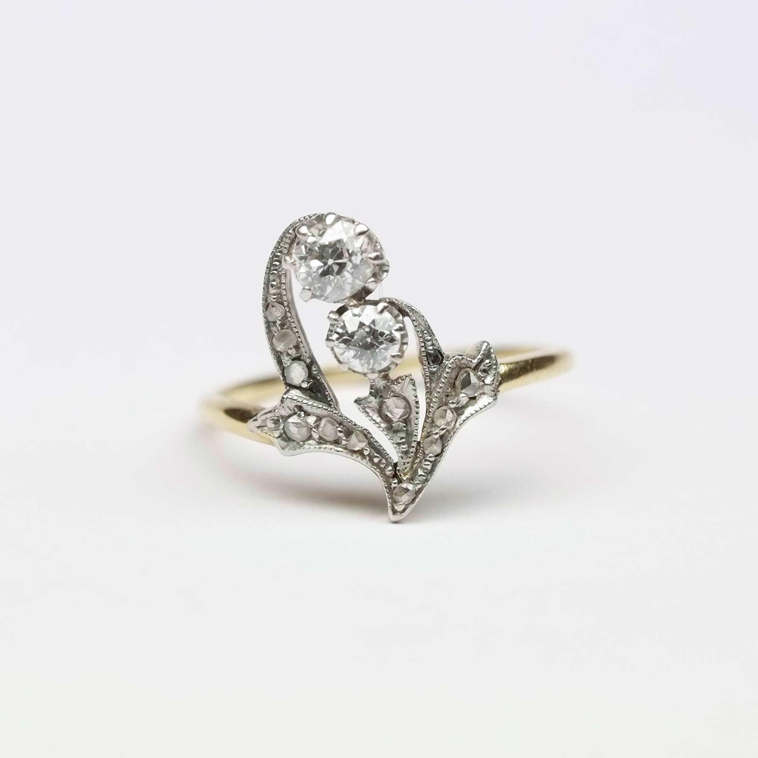 Floraler Jugendstil-Ring mit Diamanten im Zustand „Gut“ in Milano, MI