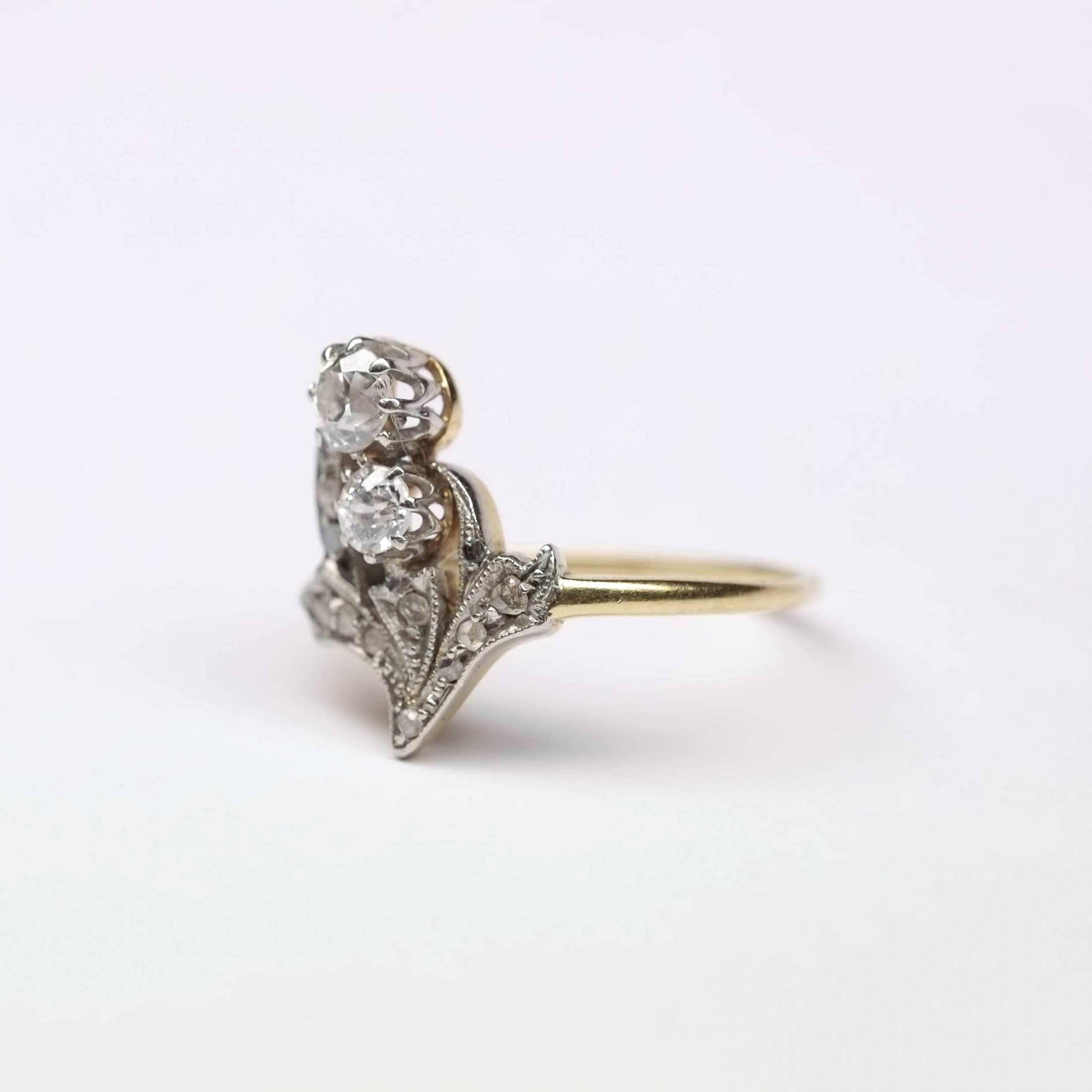 Floraler Jugendstil-Ring mit Diamanten Damen