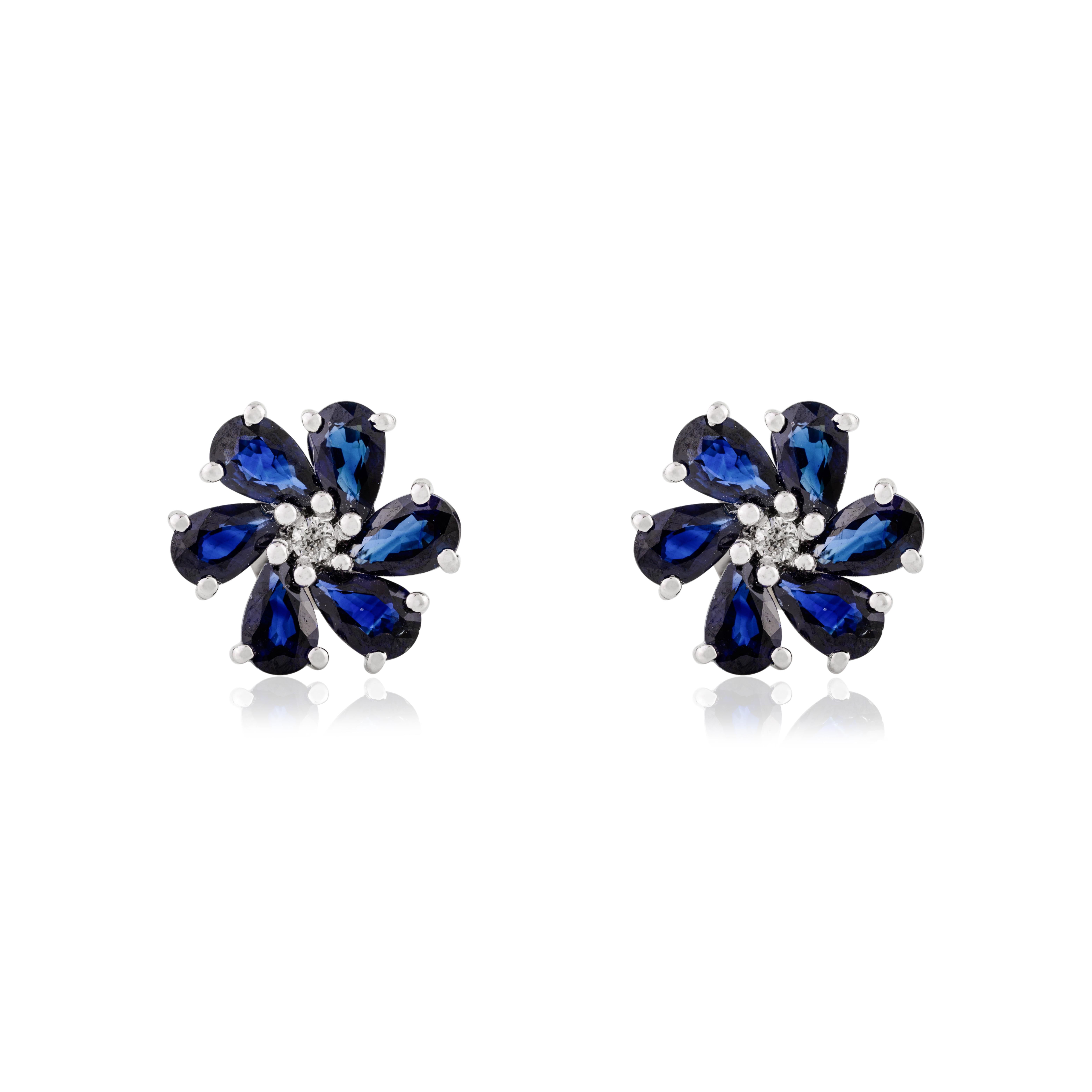 Art Déco Orecchini floreali con diamante e zaffiro blu, regalo in oro bianco massiccio 18 carati in vendita