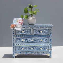 Floral Bone Inlay Statement Kommode in der Wahl der Farbe von House of Jaipur