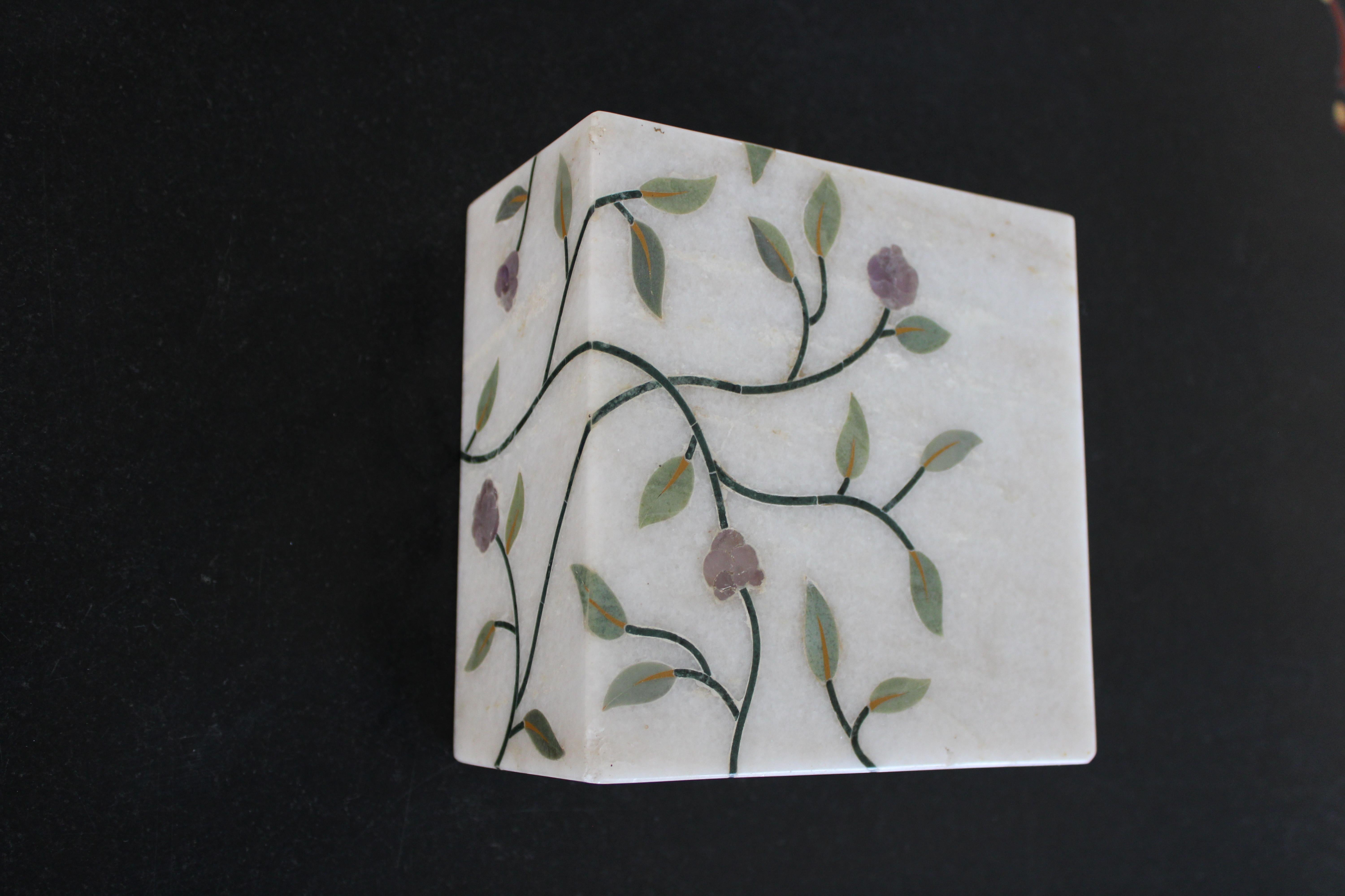 Indian Floral Book-End in White Marble Handcrafted in India by Stephanie Odegard For Sale