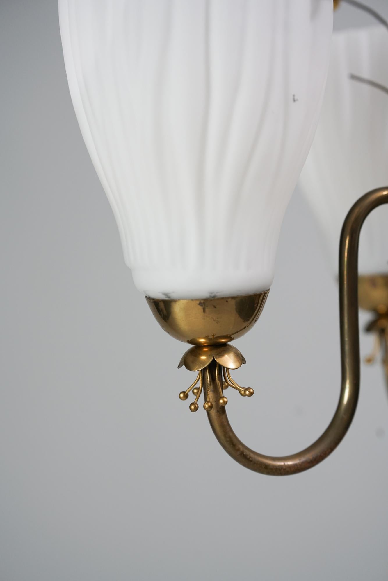 Floral Brass Pendant attrb. Paavo Tynell, Idman Oy, 1950s In Good Condition For Sale In Helsinki, FI