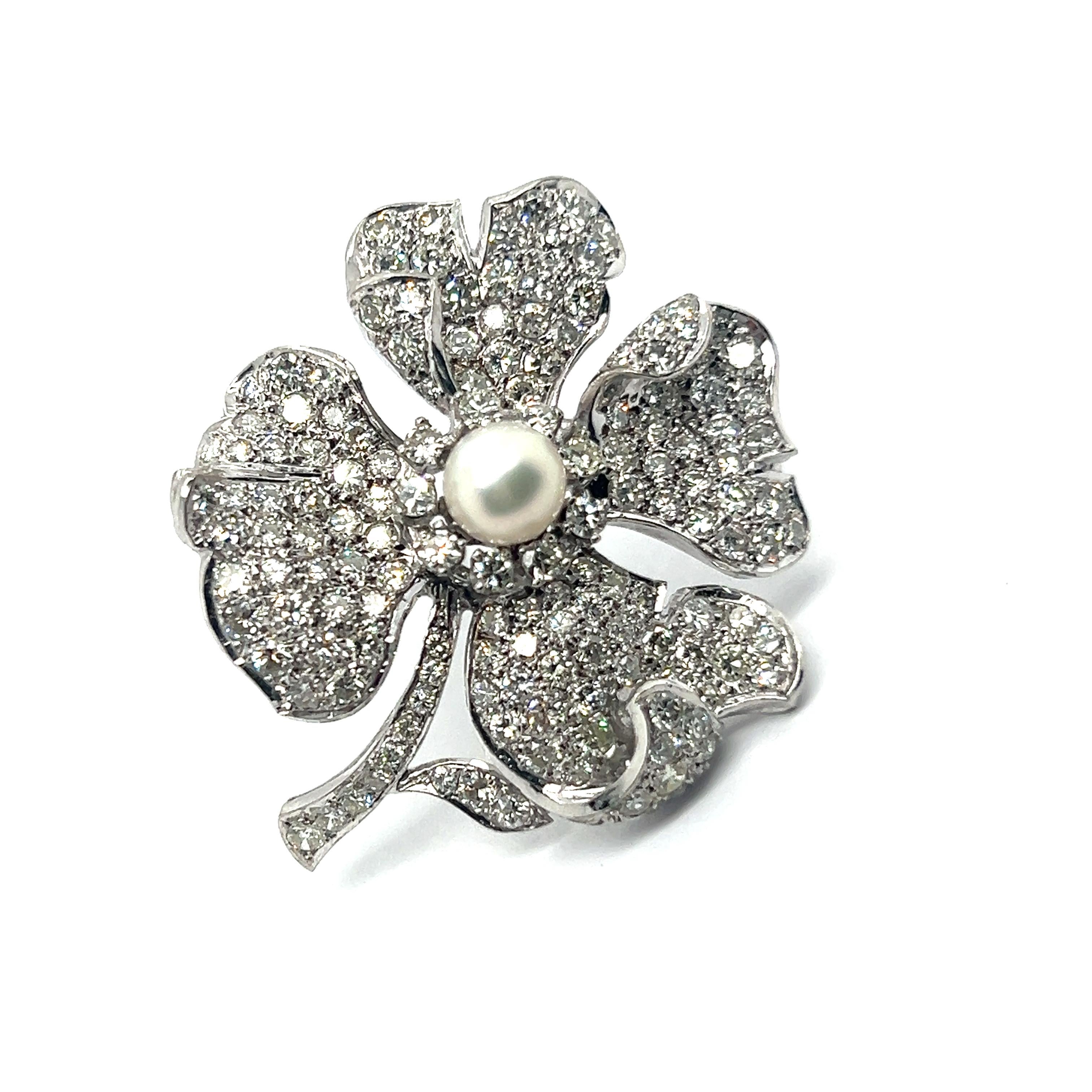 Floral Brooch with Diamonds & Akoya Pearl in Platinum For Sale 4