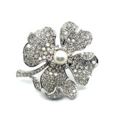 Floral Brooch with Diamonds & Akoya Pearl in Platinum