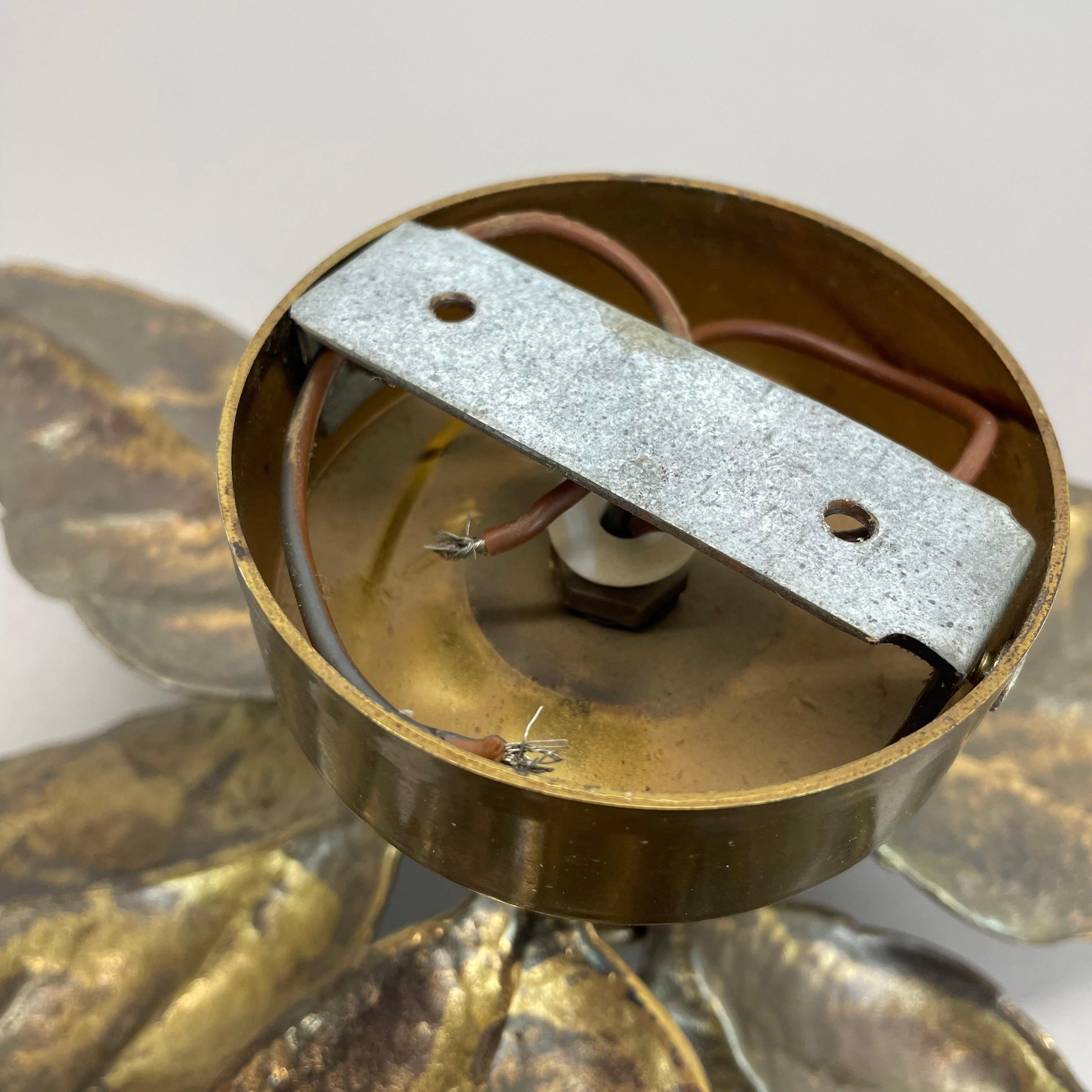 Floral Brutalist Brass Metal Wall Ceiling Light by Willy Daro Belgium, 1970s no1 For Sale 12