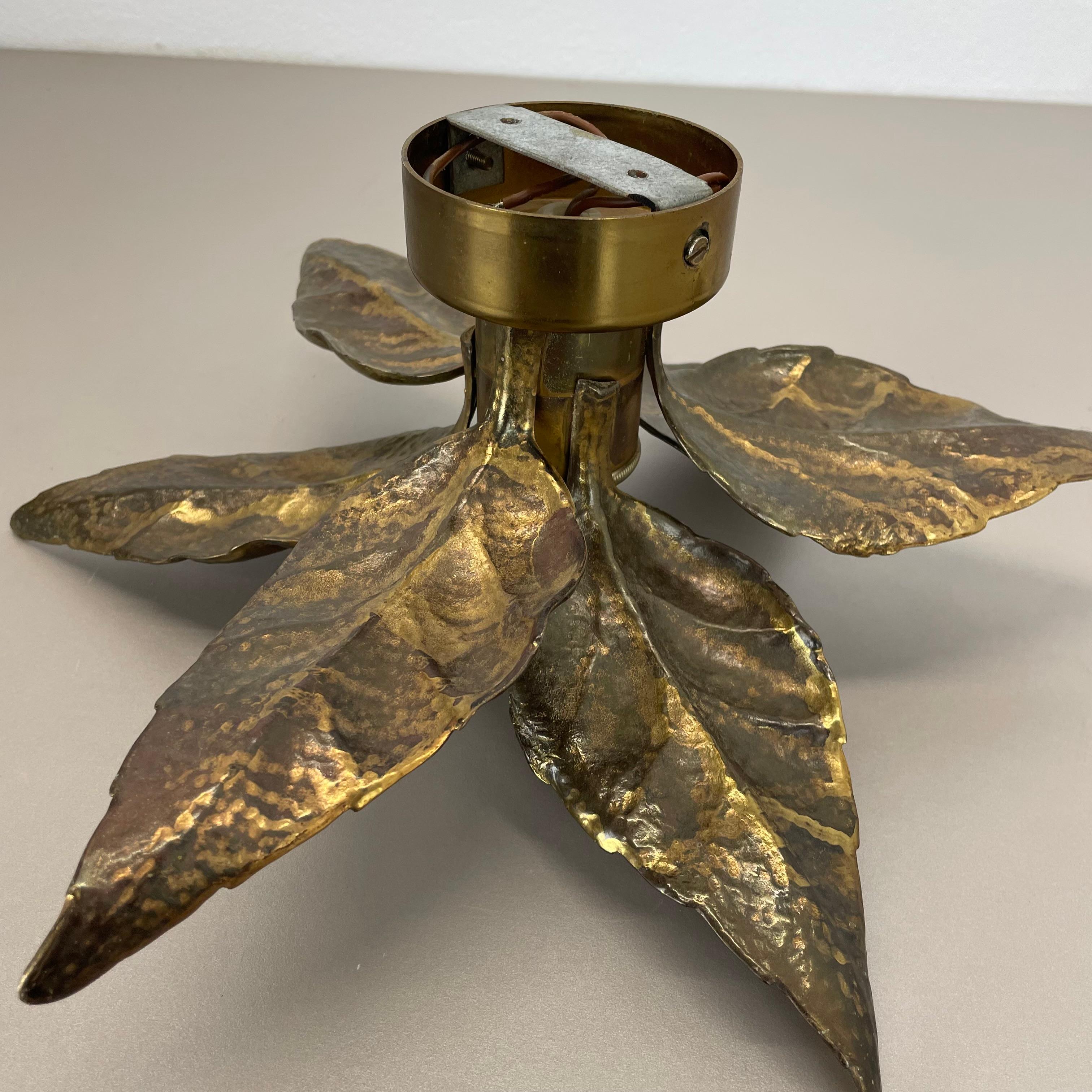 Floral Brutalist Brass Metal Wall Ceiling Light by Willy Daro Belgium, 1970s no1 For Sale 14