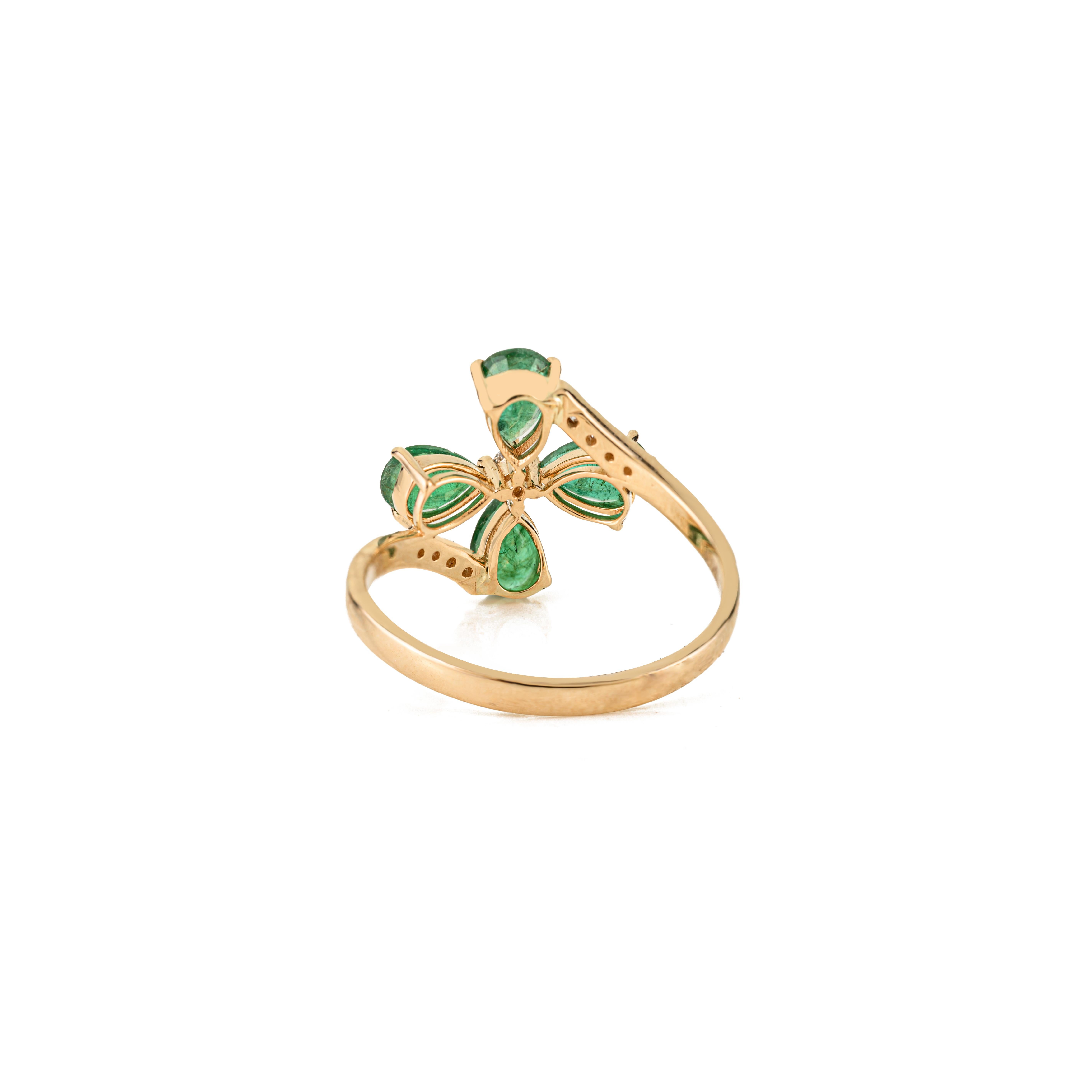 En venta: Anillo de Cóctel Bypass Floral de Oro Amarillo de 14 K con Esmeralda y Diamante de 1,57 qt  5