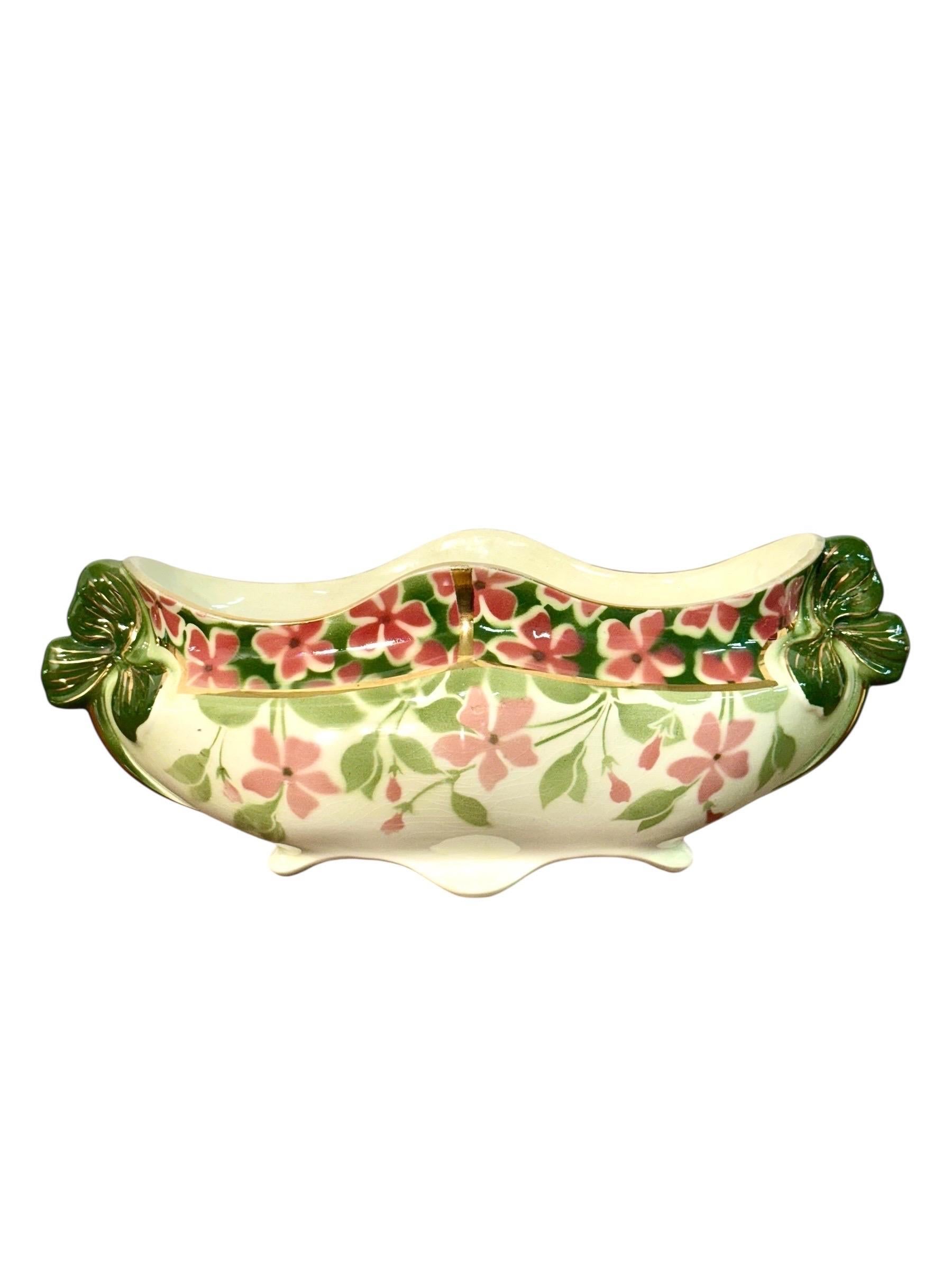 Français Garniture florale en céramique 