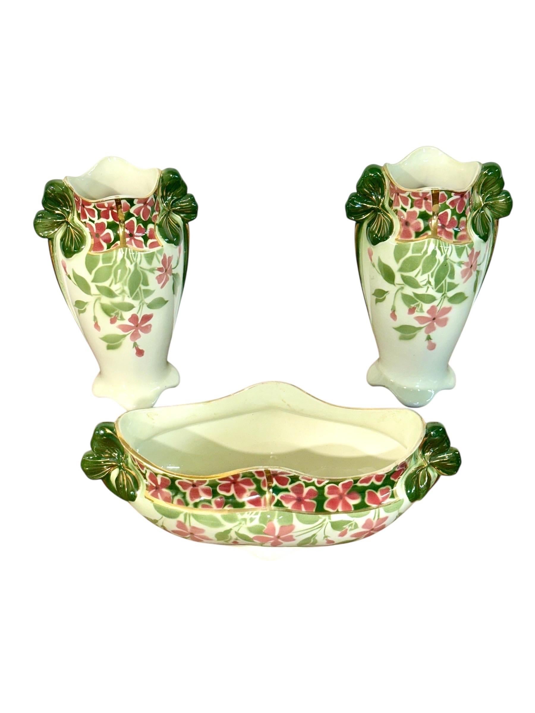 Peint à la main Garniture florale en céramique 