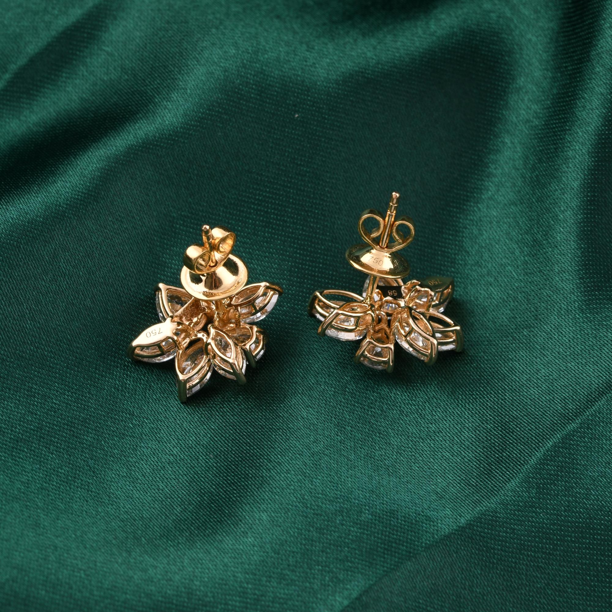 Taille Marquise Boucles d'oreilles en or jaune 18k ornées de diamants Marquise certifiés floraux en vente