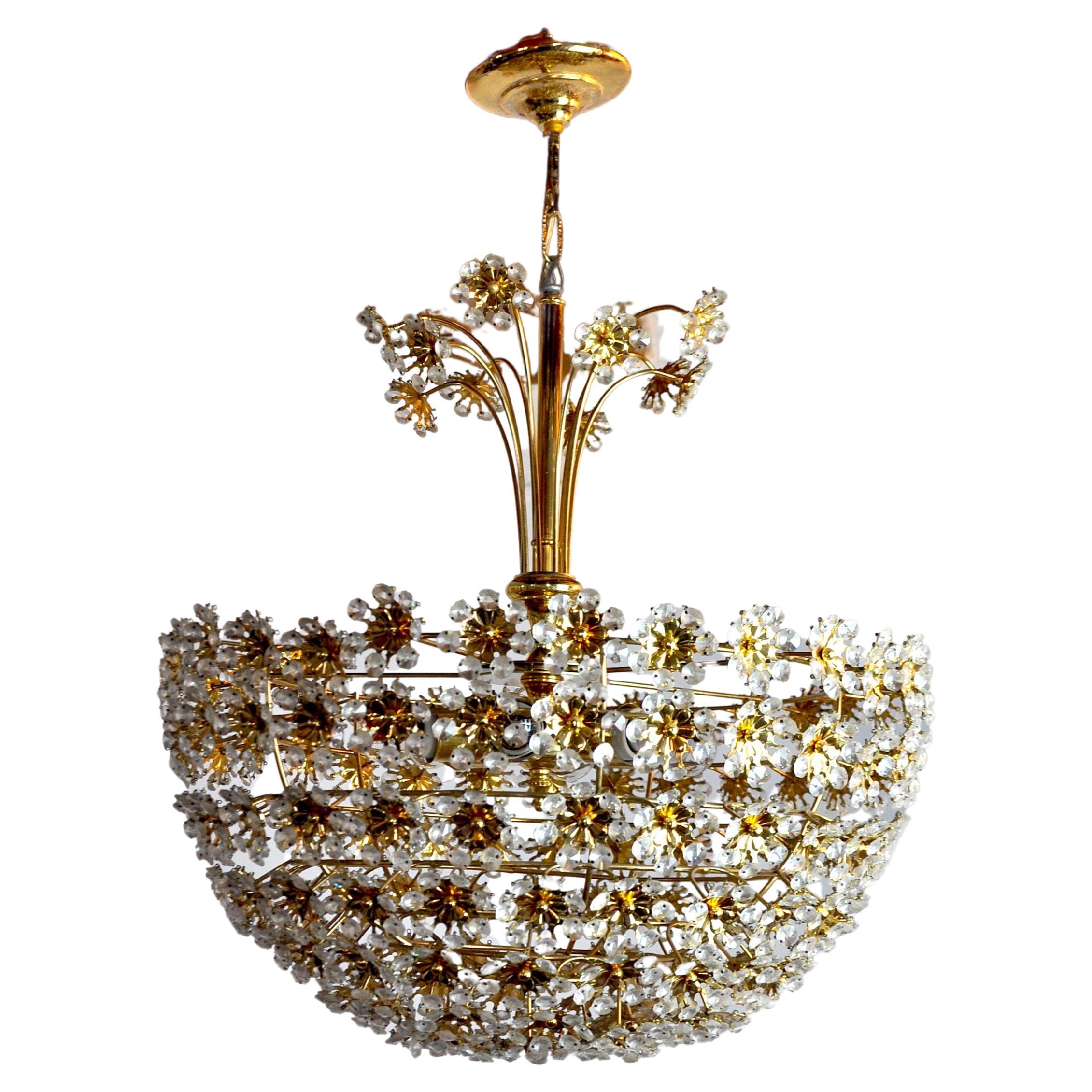 Floral Chandelier in Crystals Cut by Bakalowits and Söhne, Austria, 1970 For Sale
