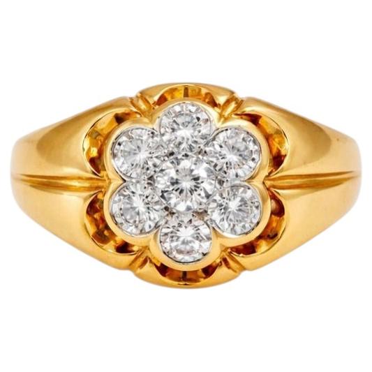 Bague en or jaune 18k avec diamant en forme de grappe florale en vente