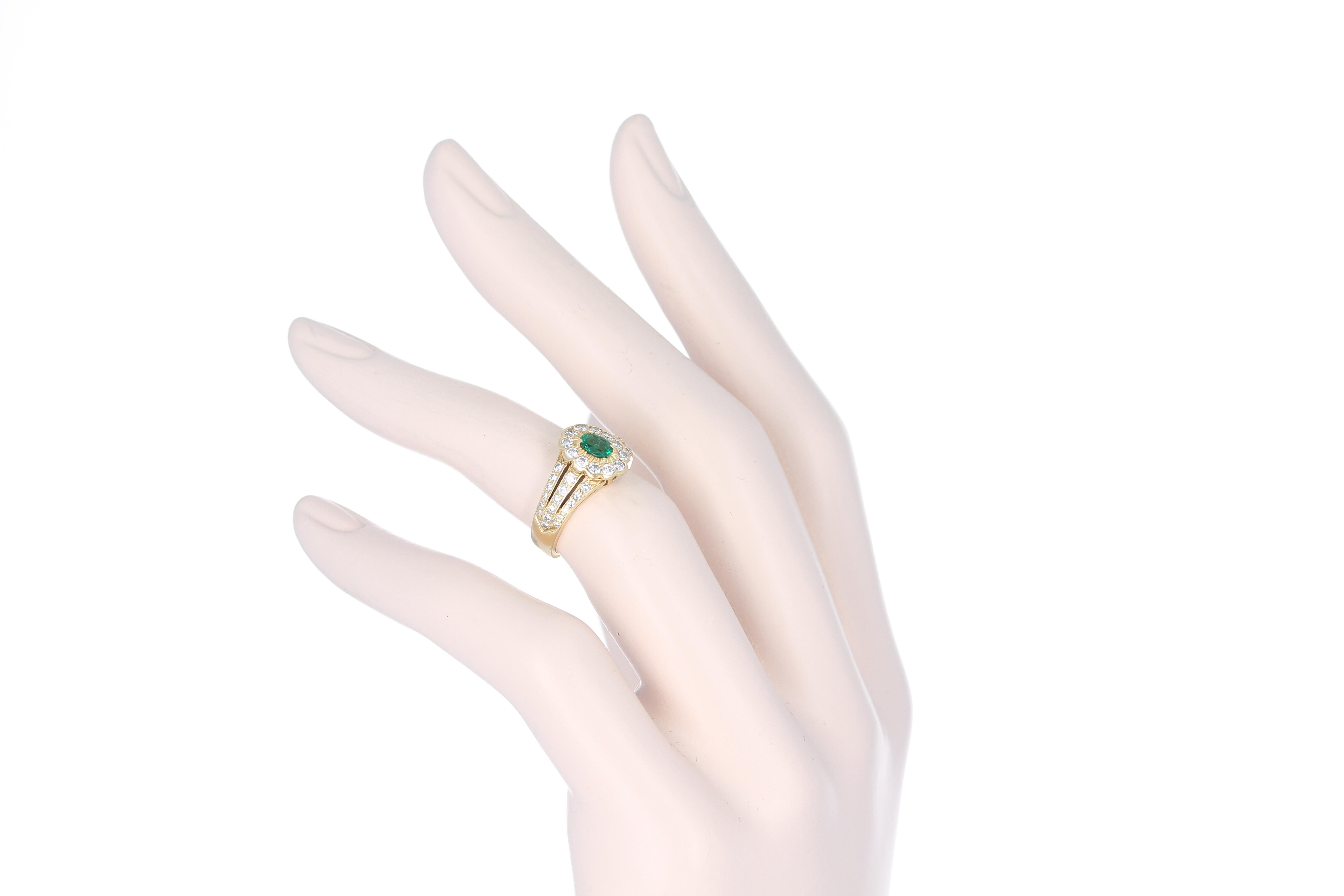 Women's or Men's Floral Cluster Emerald and Diamond Ring, 18 Karat Yellow Gold For Sale