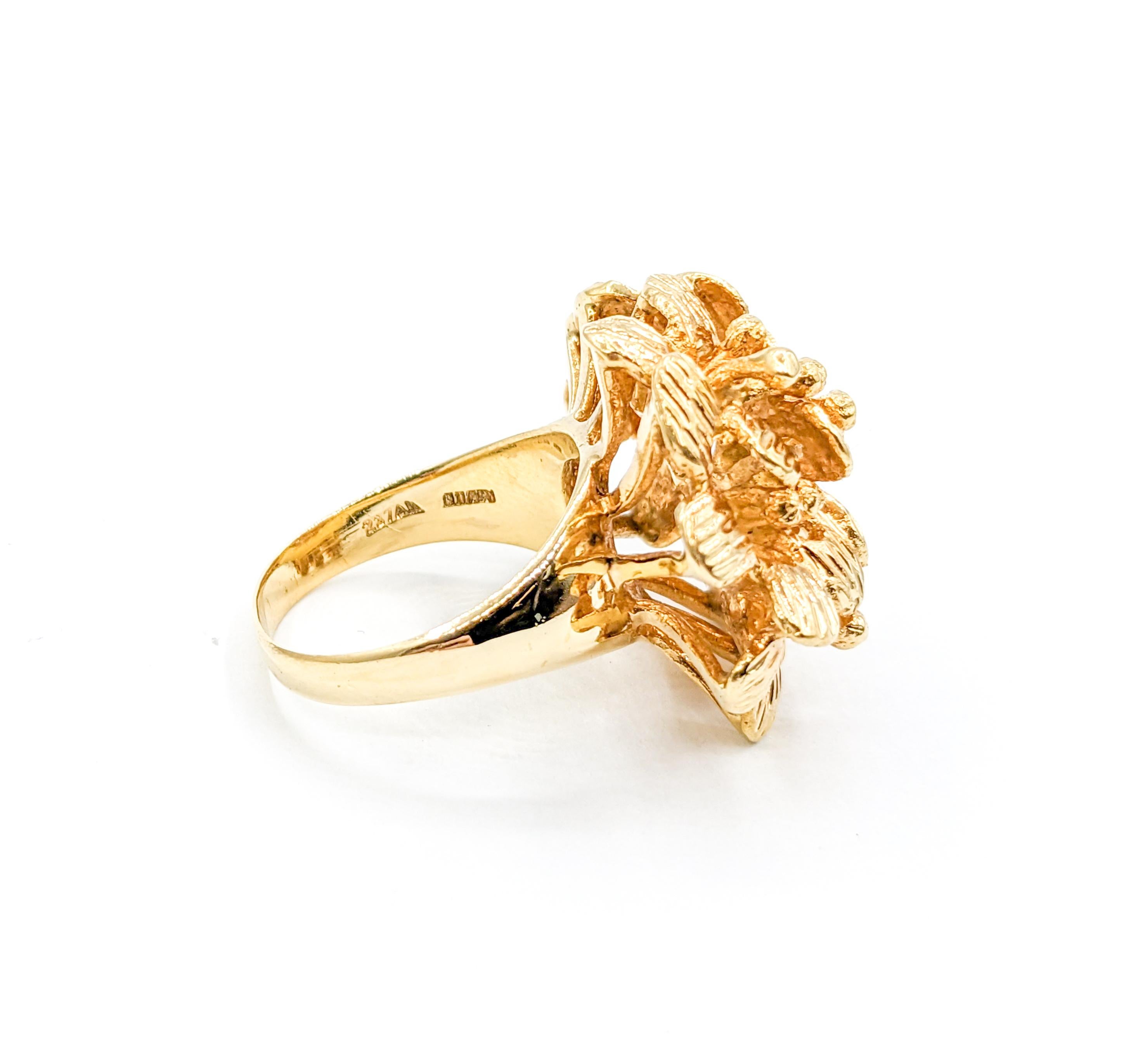 Women's Floral Cluster Ring in Gold For Sale