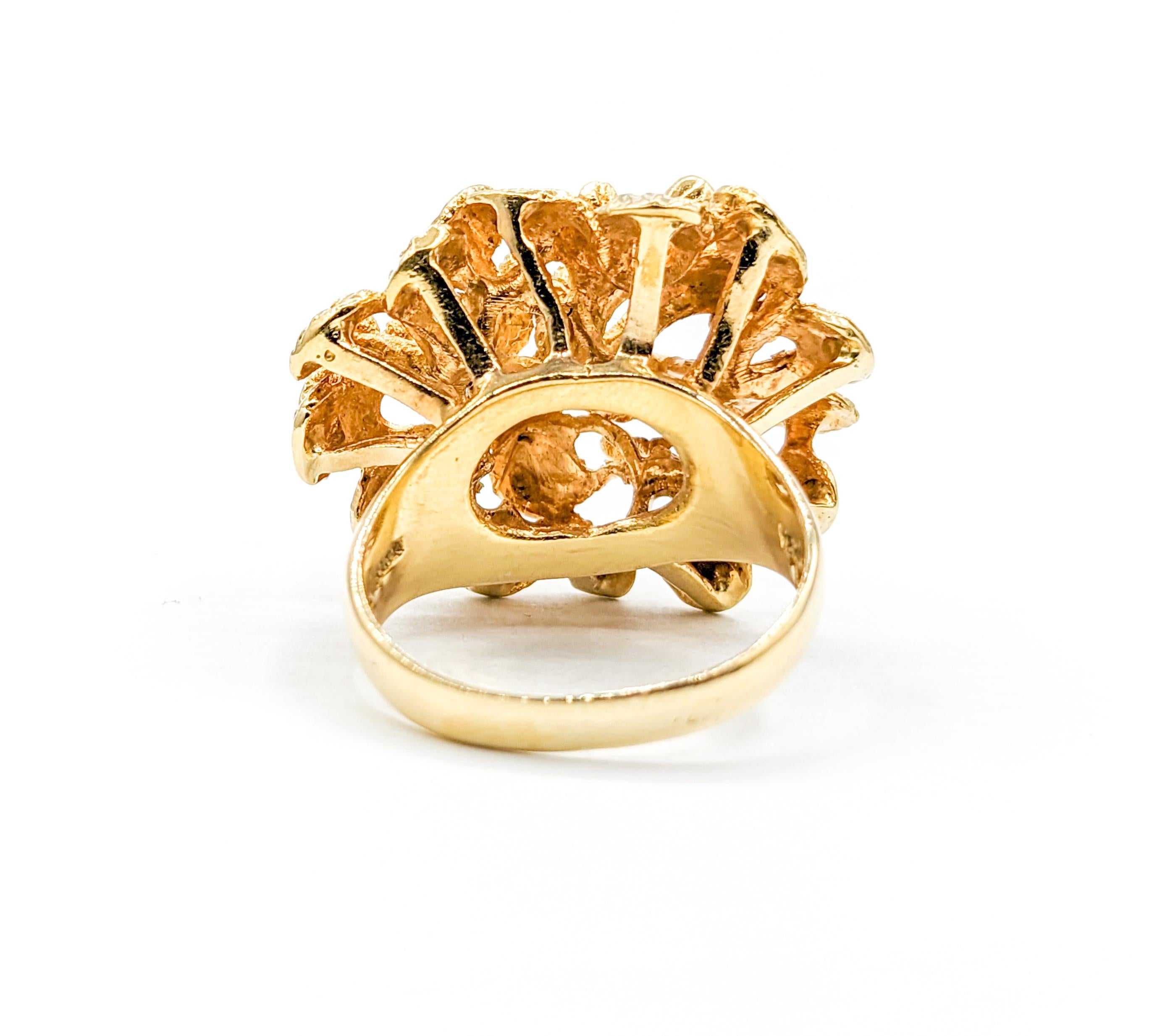 Floral Cluster Ring in Gold For Sale 1