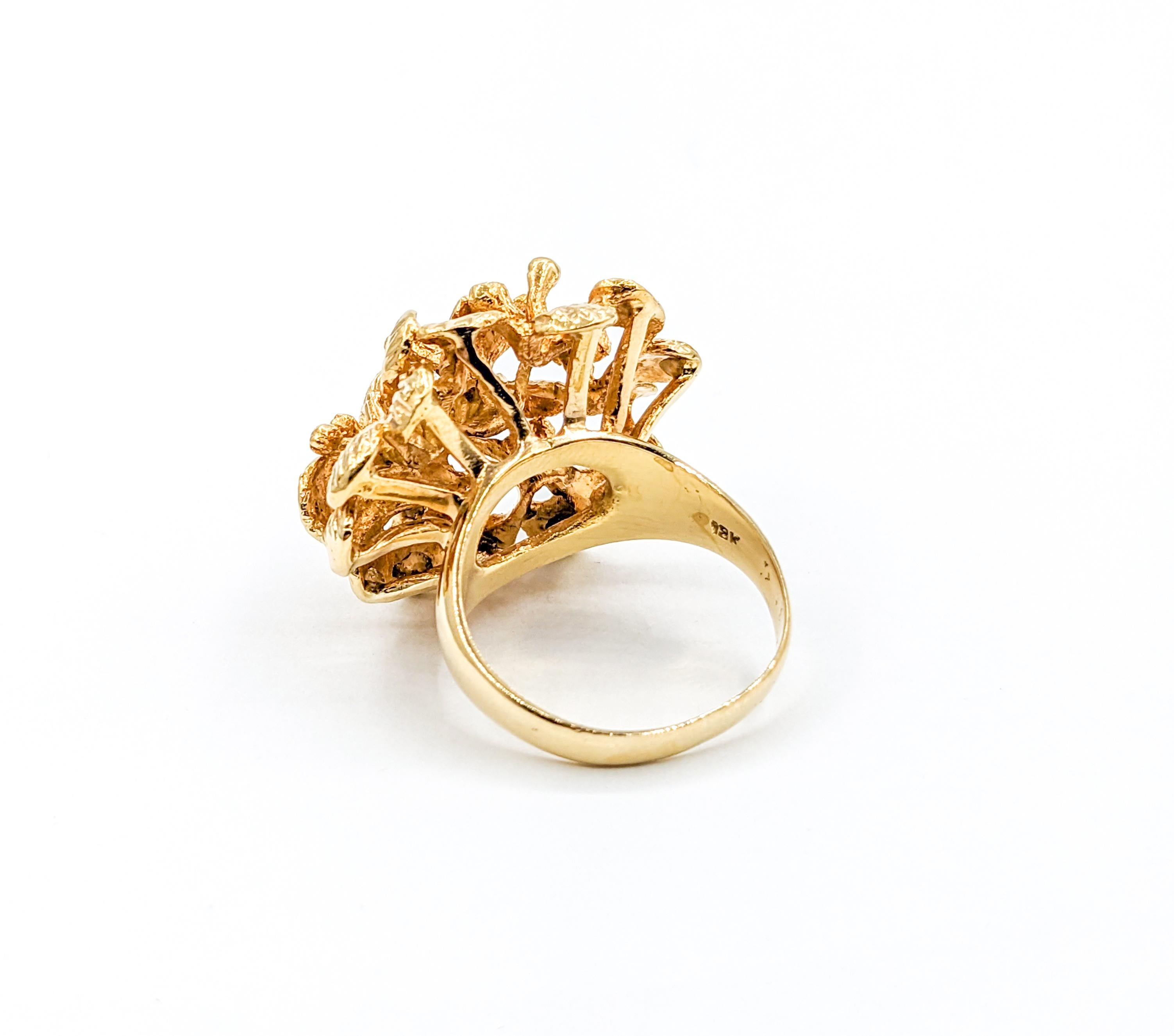 Floral Cluster Ring in Gold For Sale 3
